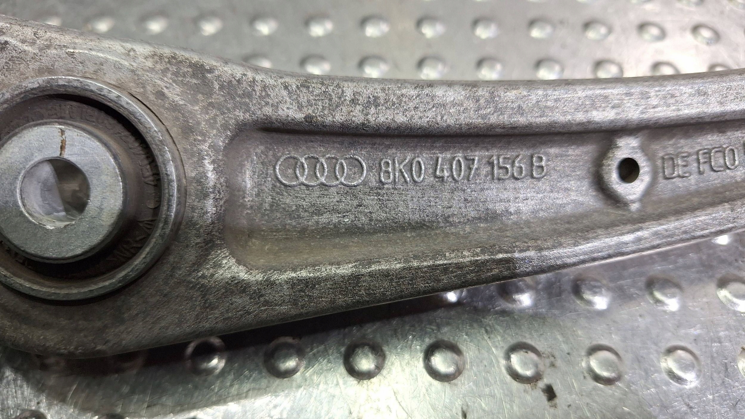 arm right front 8K0407156B AUDI A4 B8 A5 8T A7 A6 C7 Q5 8R