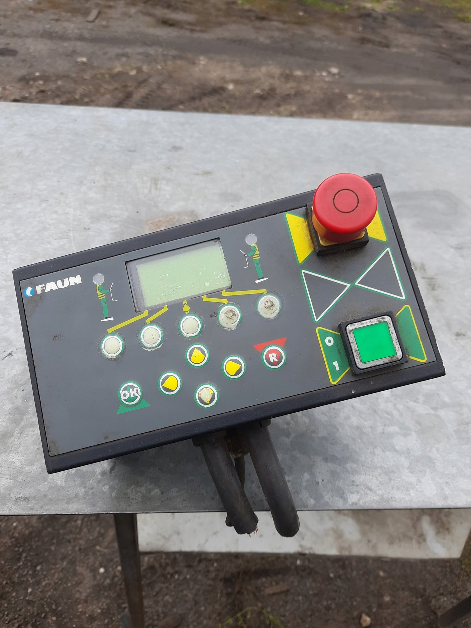 УПРАВЛЕНИЕ ДИСПЛЕЙ МУСОРОВОЗ FAUN VARIOPRESS