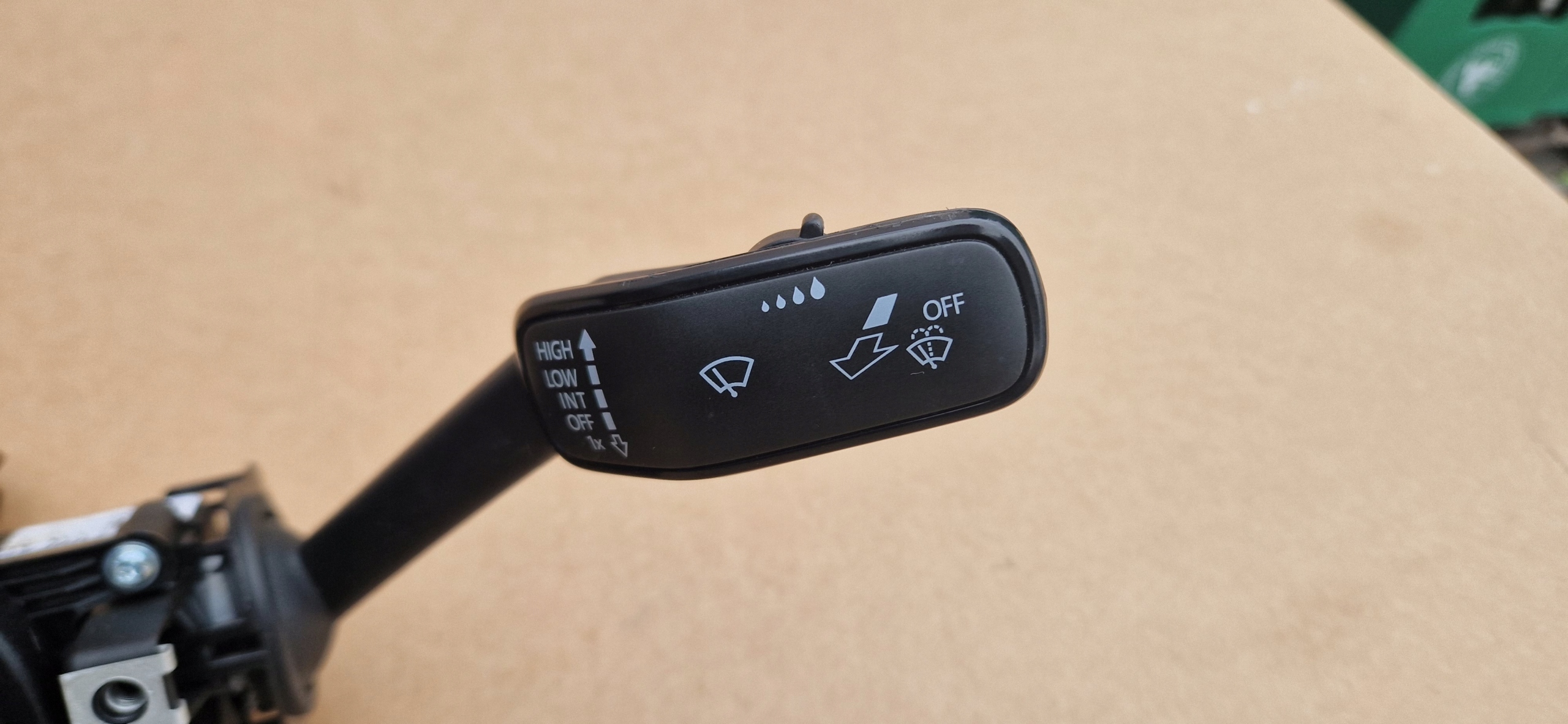 PAJAK DEVIO LUCI DEVIO 5Q1953521HR 5Q1953569H VW SKODA ORYG