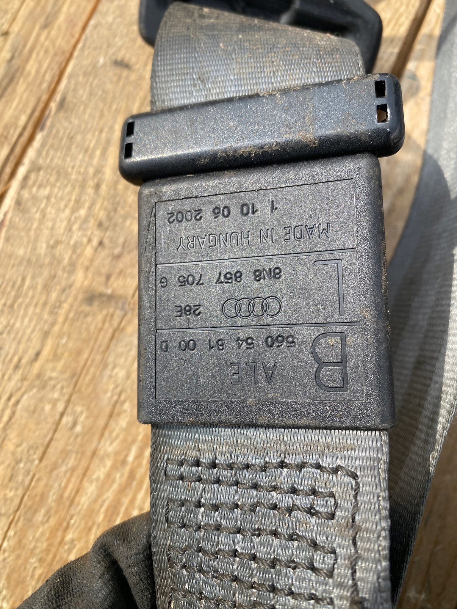 tension belt safety AUDI TT left front 8N8857705G