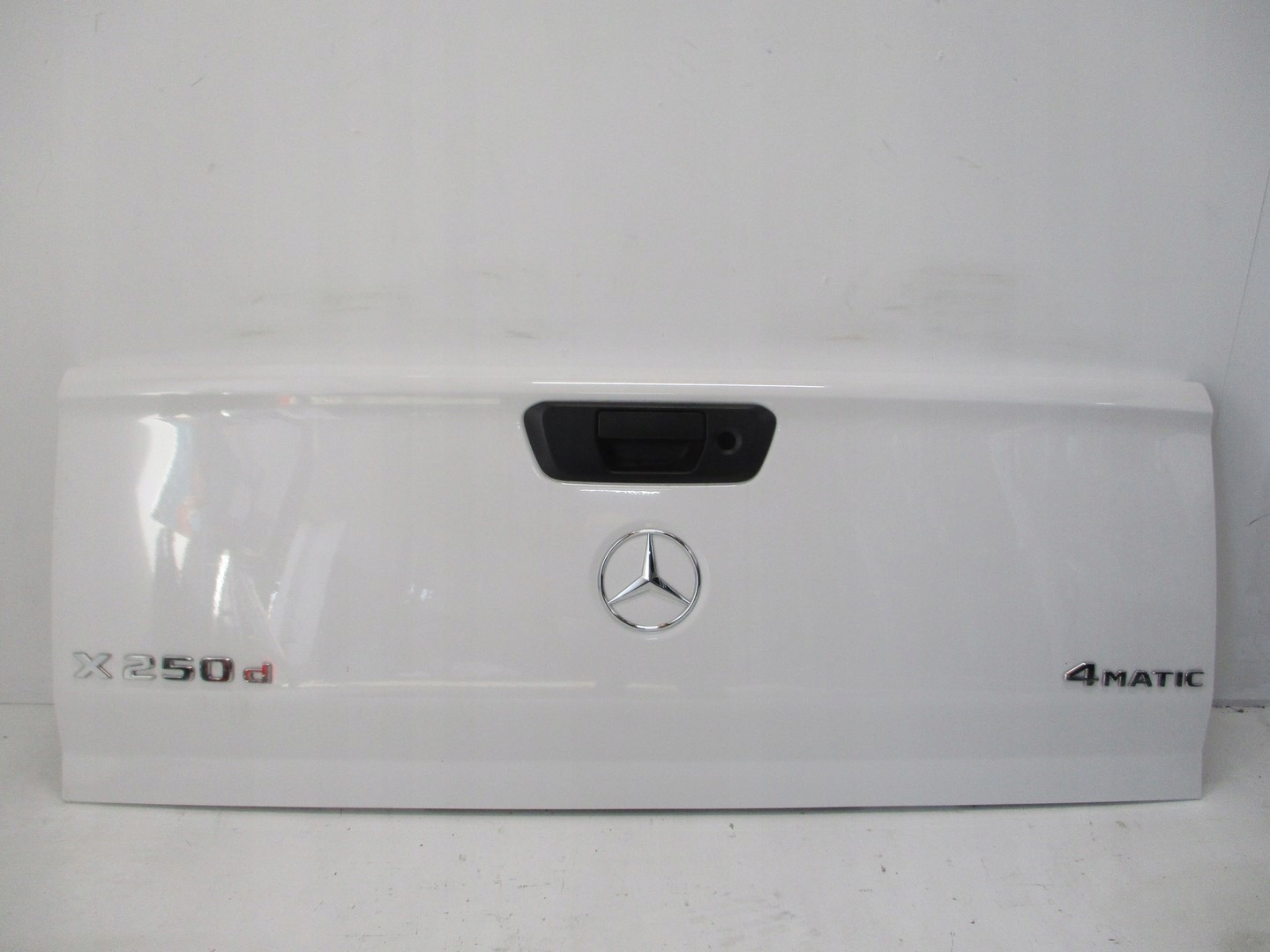 Klapa burta MERCEDES X KLASA 470 TYŁ TYLNA