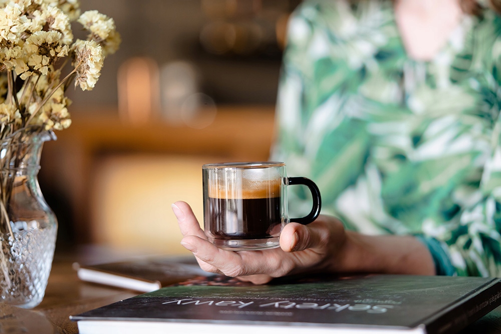 Szklanki termiczne do kawy espresso Vialli Design CARBON 80ml (2 szt.) Marka Vialli Design