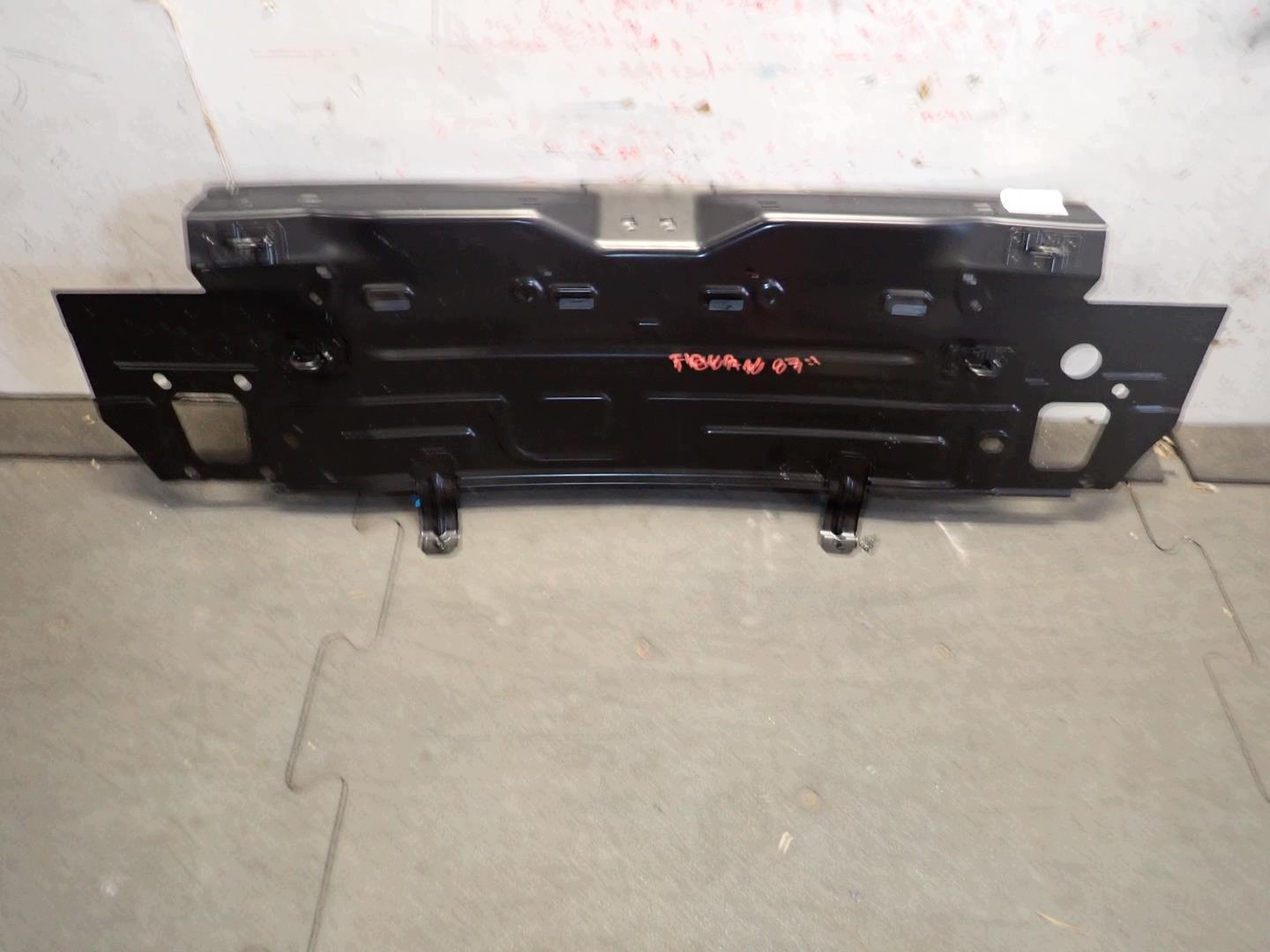 rear panel VW TIGUAN 2007-2015 5N0813301