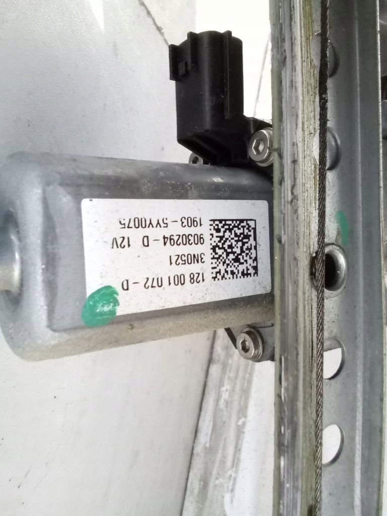 Dacia Lodgy window regulator left front 9030294-D