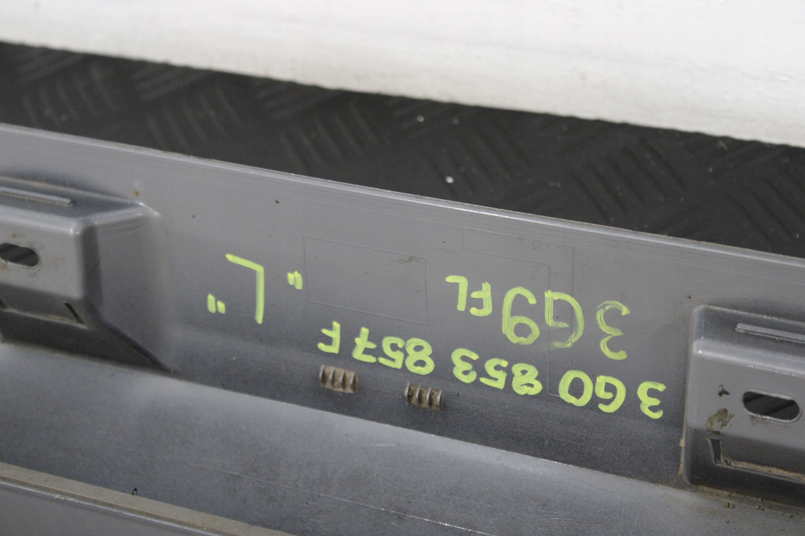 cap threshold left threshold left VW PASSAT B8 3G0 3G9 LIFT 1,4GTE 3G0853857F