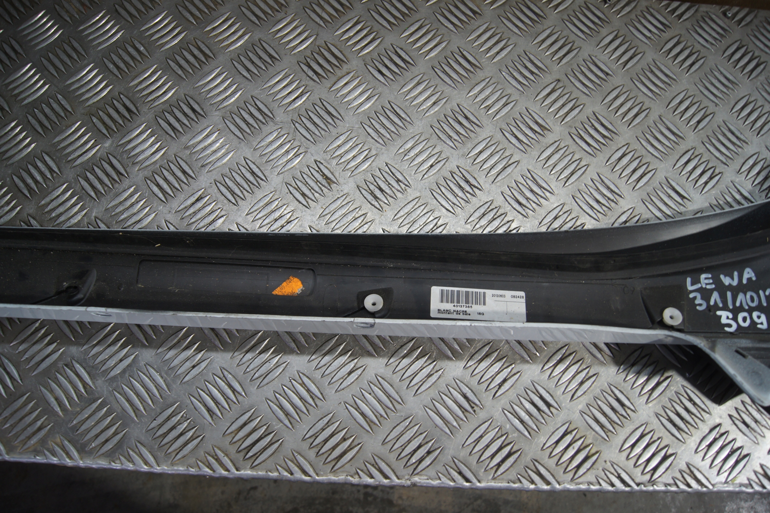 левый молдинг Стекла лоб SCENIC III