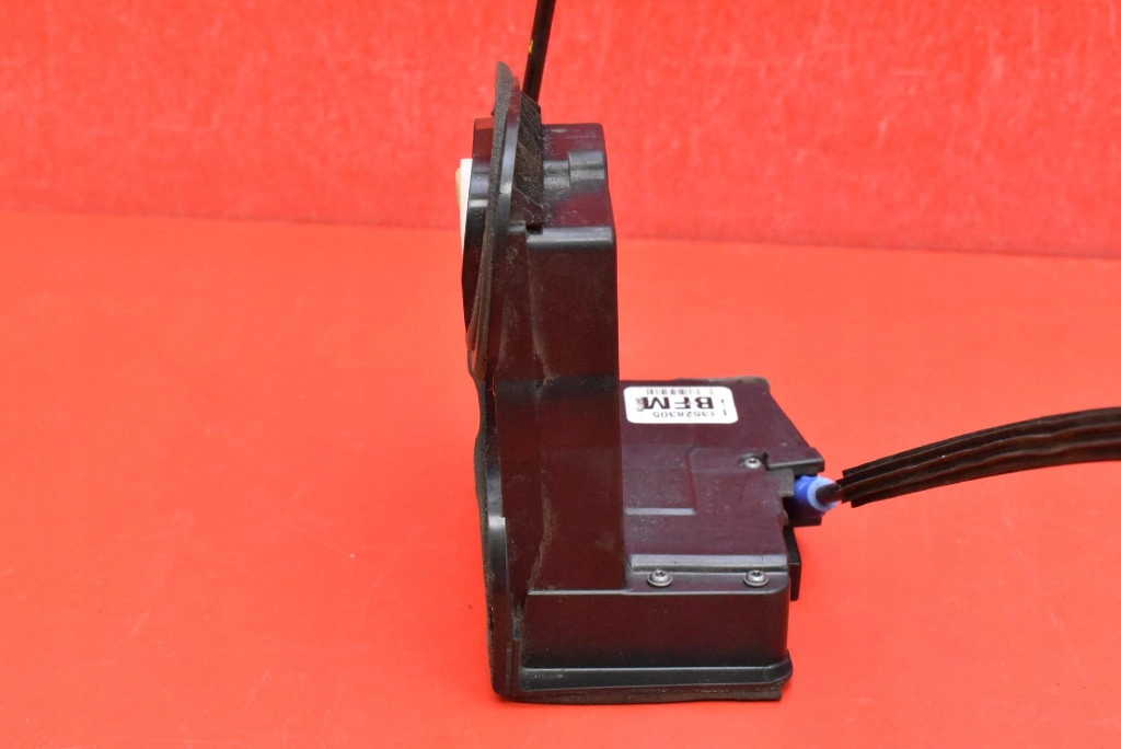 lock door right front front EU 13528305 OPEL AMPERA-E BOLT II 17-20
