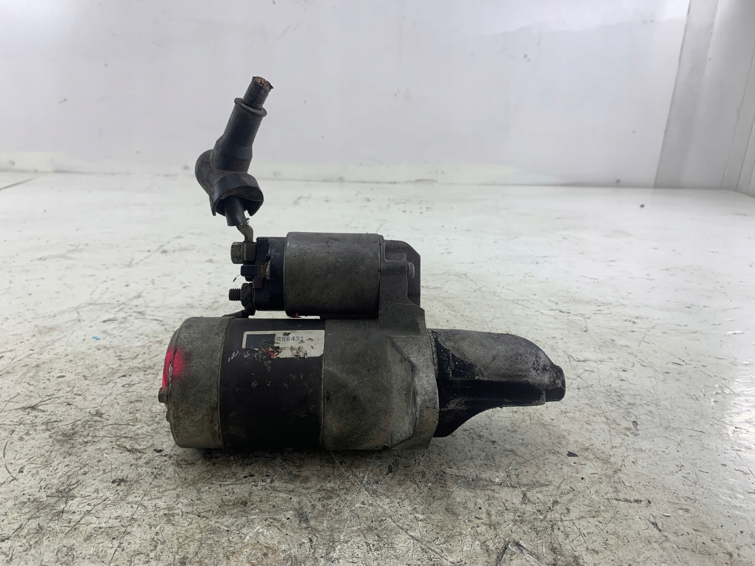 SUBARU LEGACY II 2.0 starter M1T77181