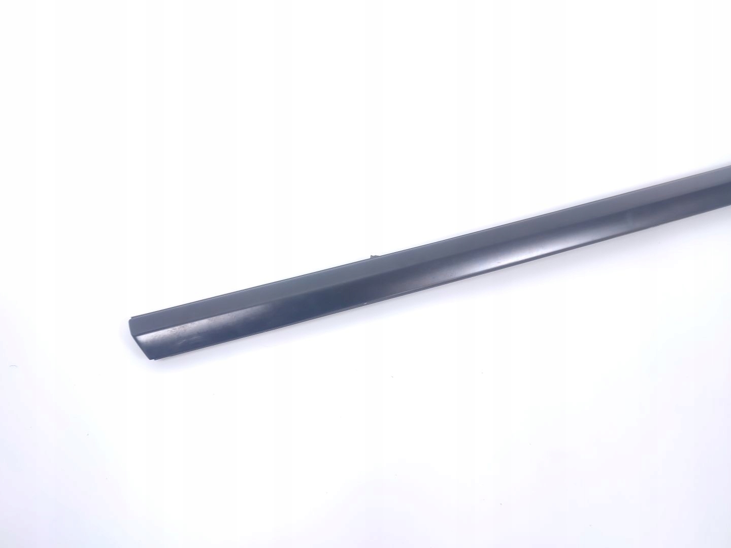 moulding dust windows door right front TESLA MODEL Y