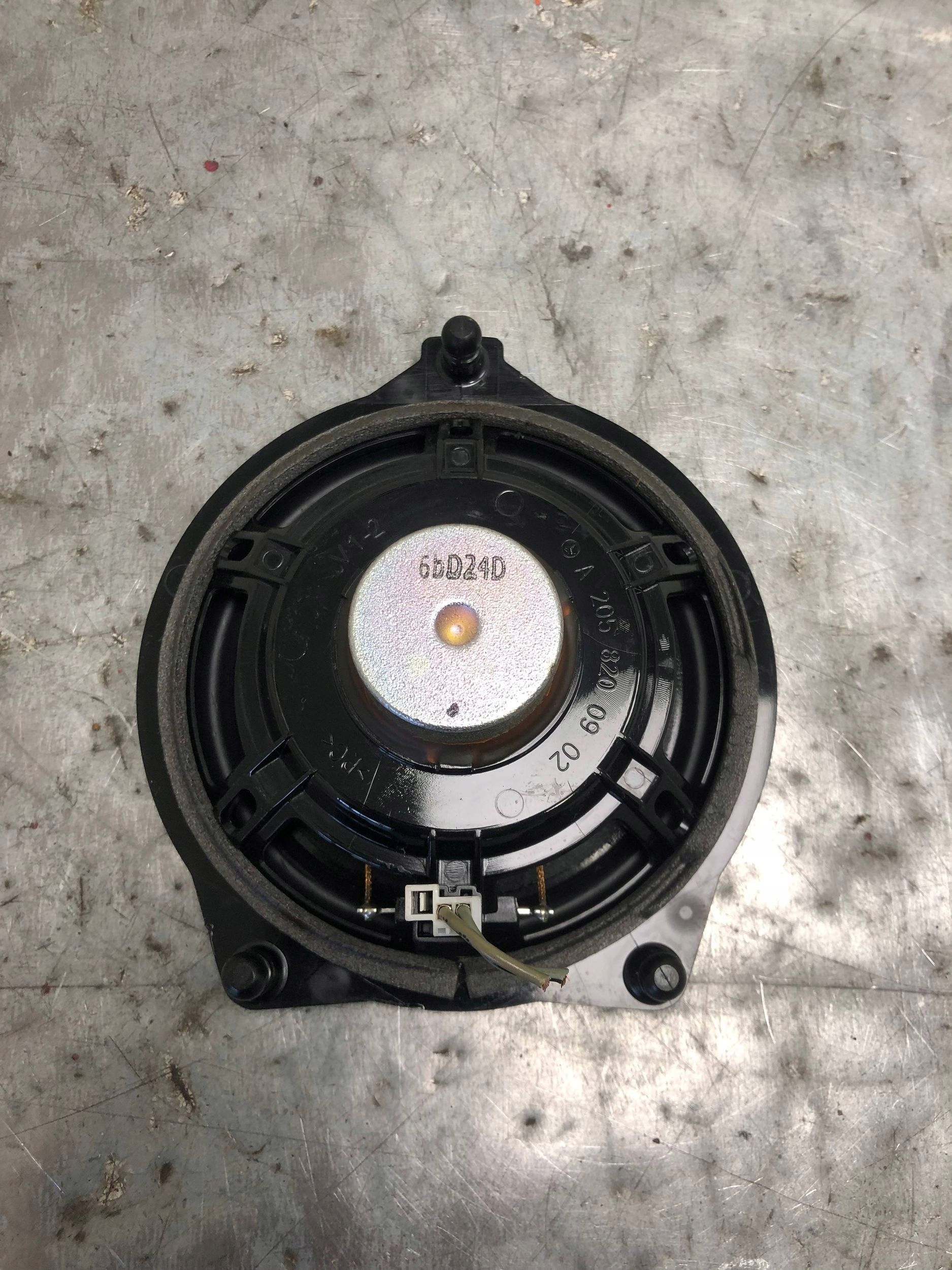 speaker consoles MERCEDES W205 KOMBI A2058200902