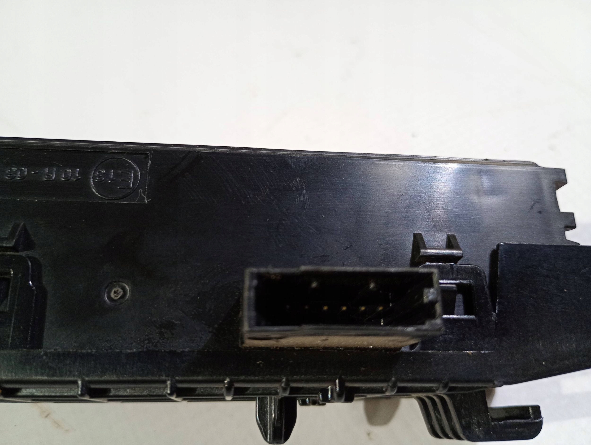 antenna amplifier module control unit sensor Ford F150 F-150 2015