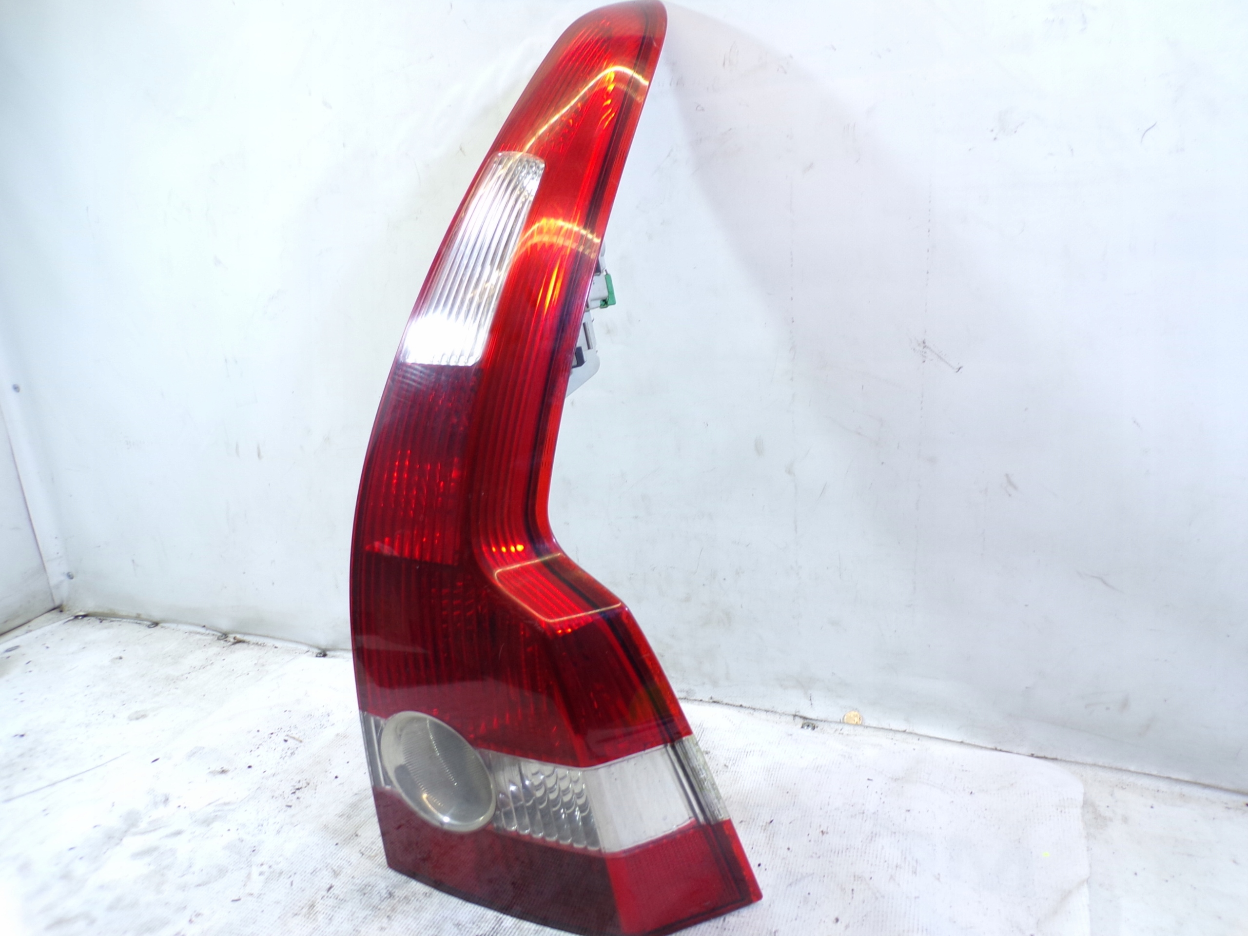 light rear rear part right VOLVO V50 (1)