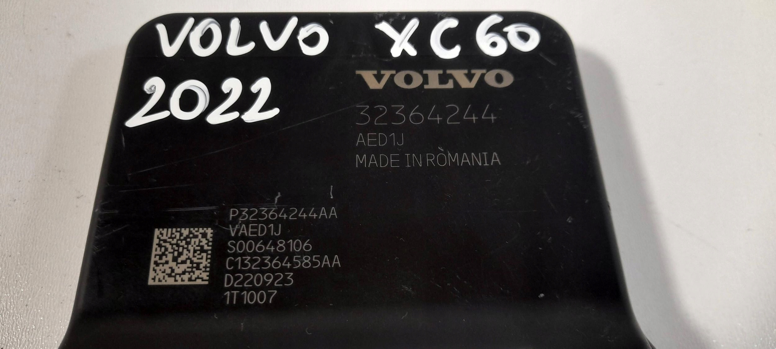 Volvo XC60 II control unit telefonu 32364244 (T521)