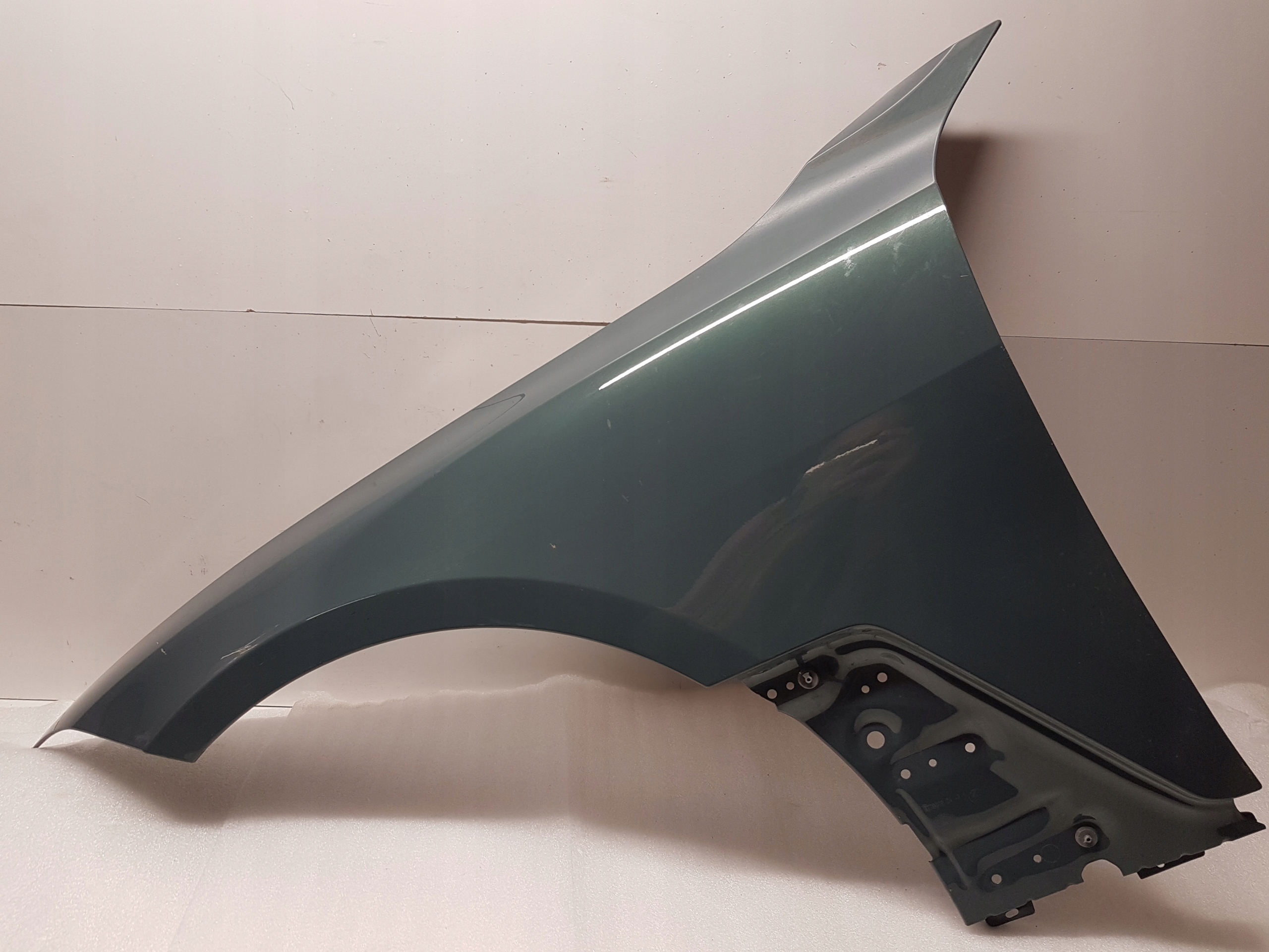 fender left front BMW G26