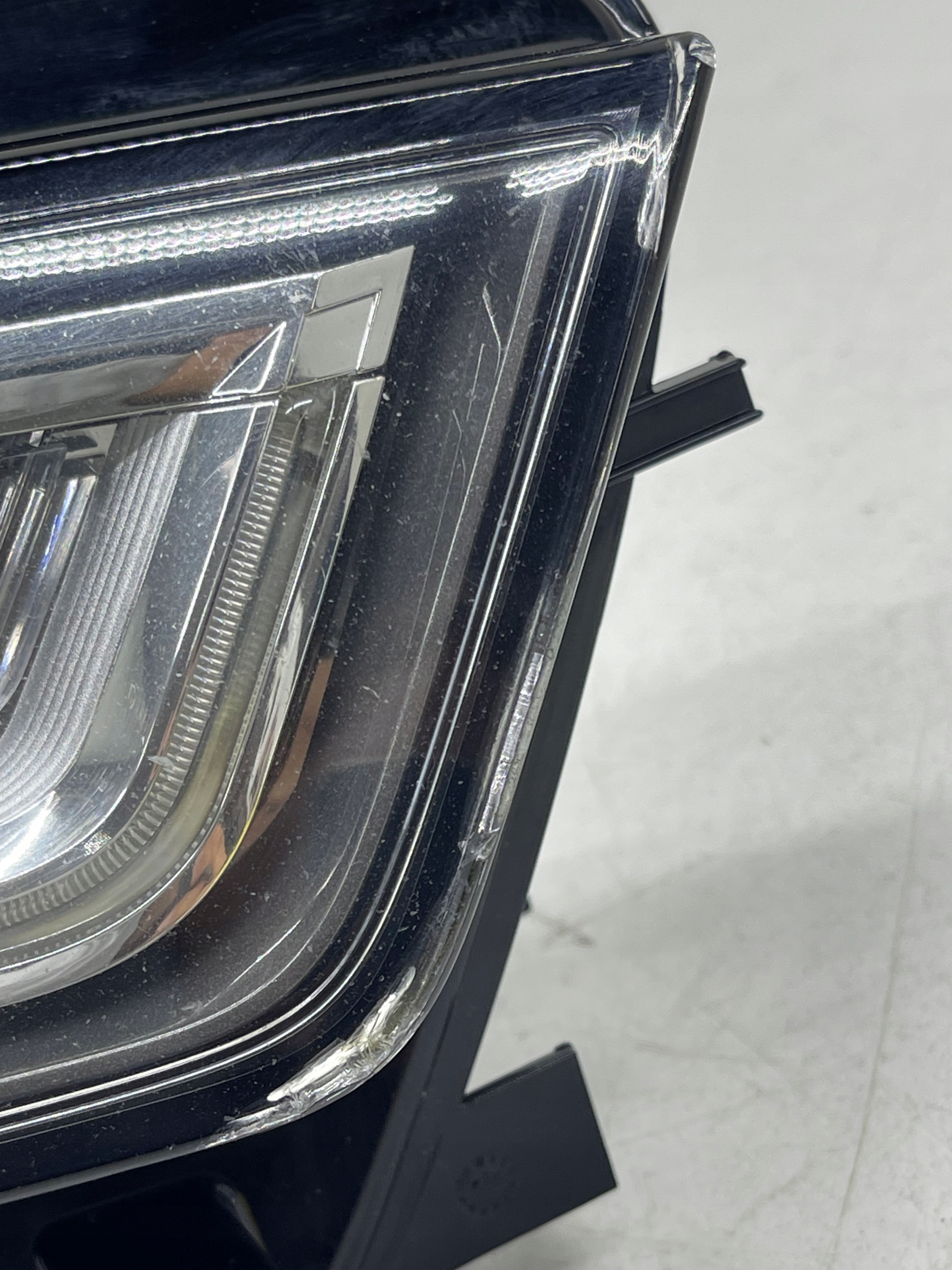 AUDI A6 C7 light reflektor right front BI-XENON XENON
