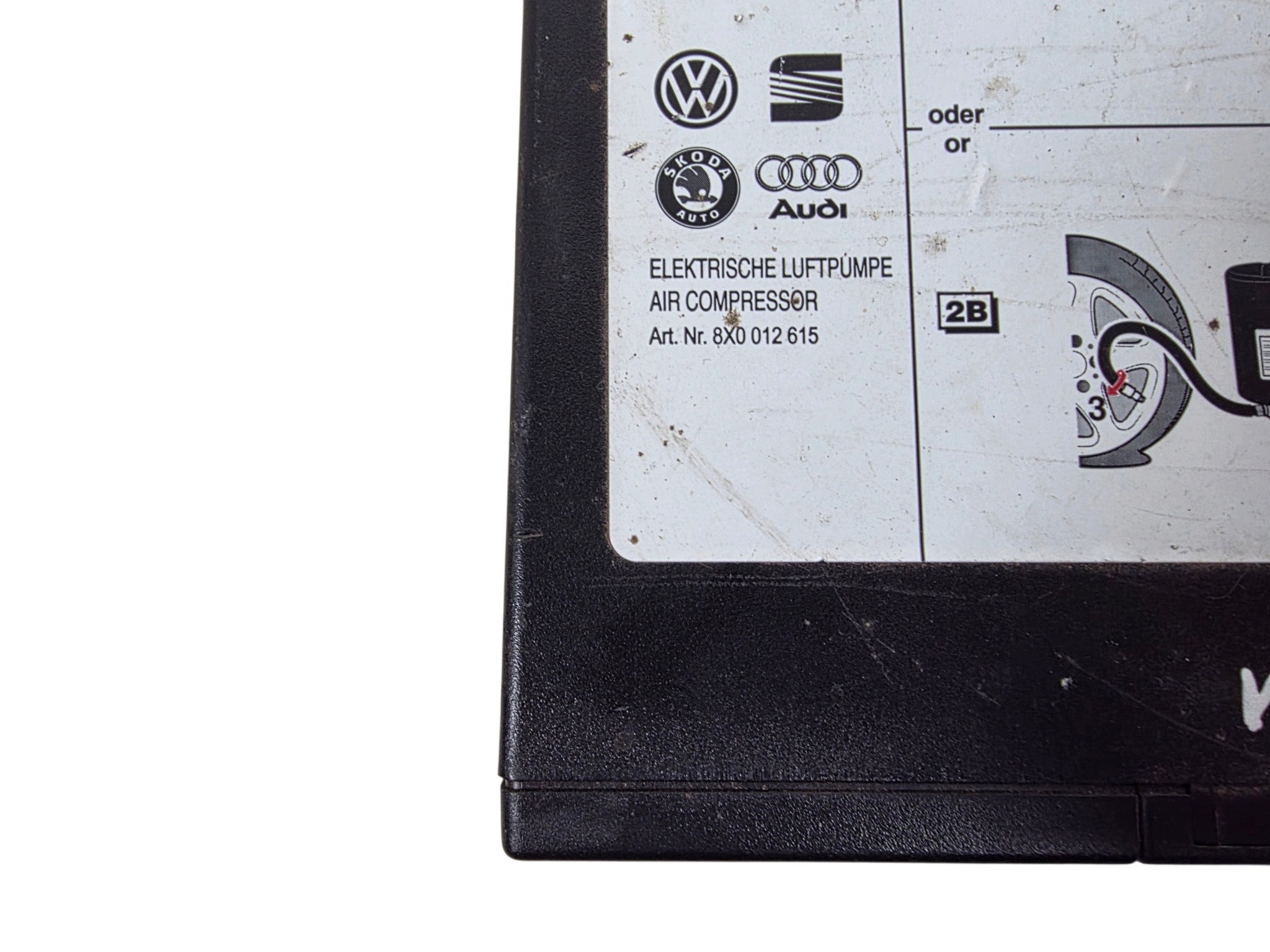 VW AUDI Compresseur Cric Roues ORG. 8X0012615