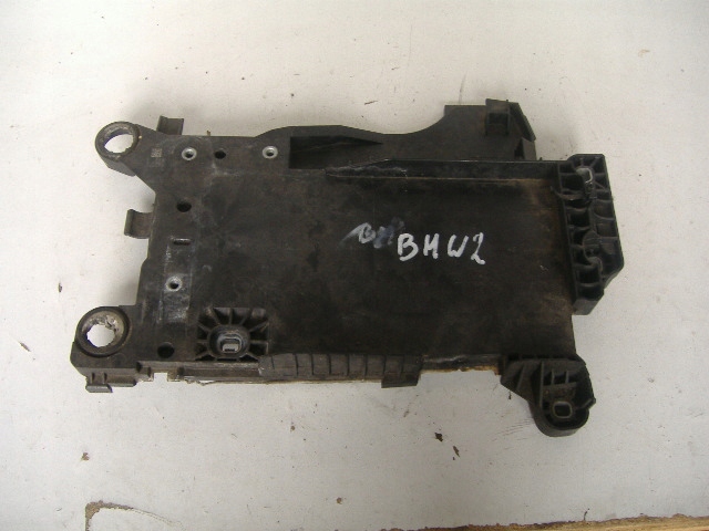 BMW 2 F45 F46 підстава акумулятора 7641797