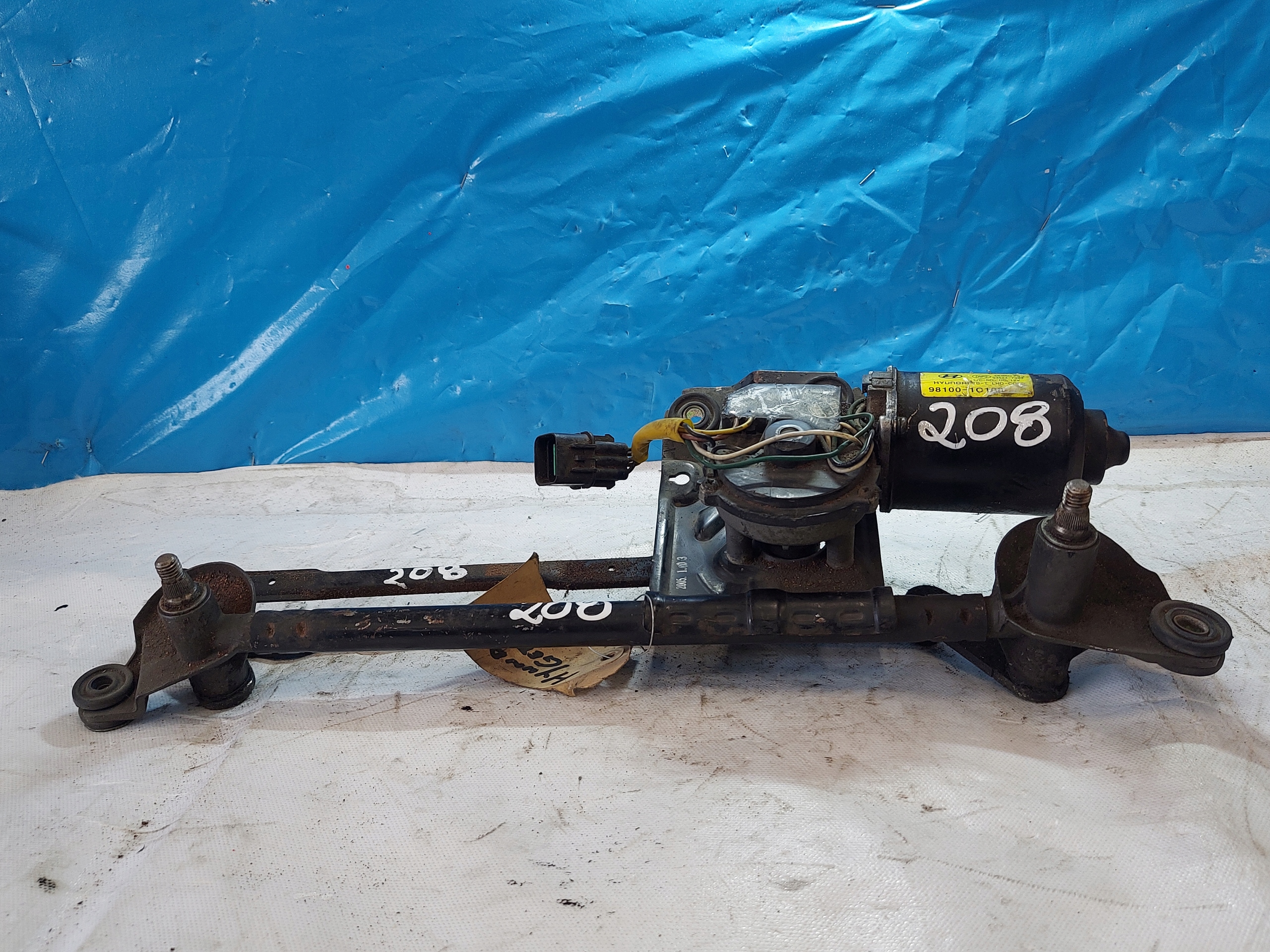 wiper mechanism HYUNDAI GETZ 981001C100 front