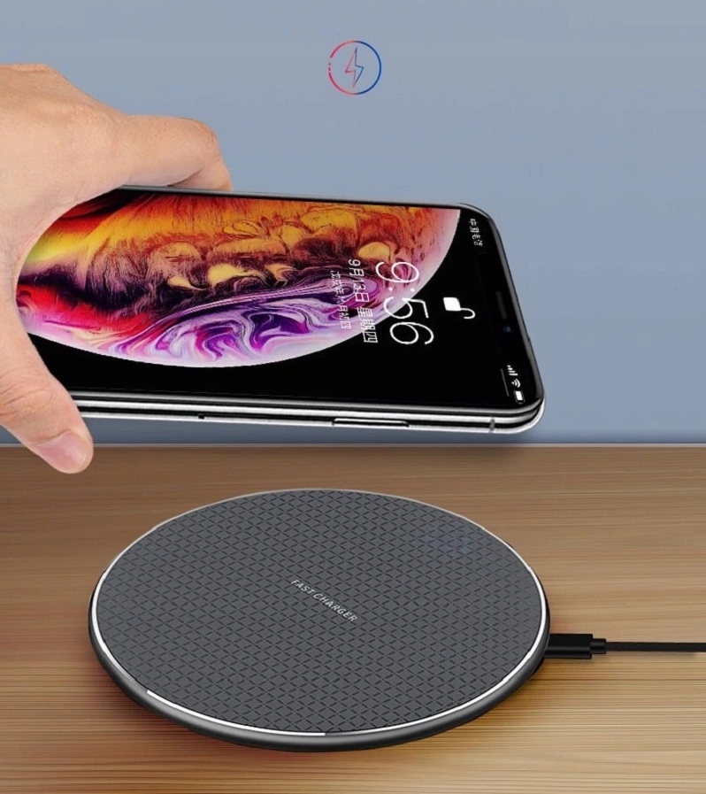 SZYBKA ŁADOWARKA INDUKCYJNA BEZPRZEWODOWA BIURKOWA Przewód w zestawie nie