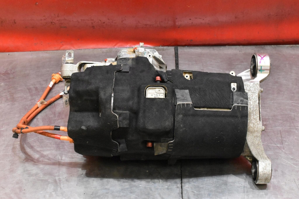 engine electrical front 1035050-00-D TESLA MODEL X 90D 525 KM 15-21