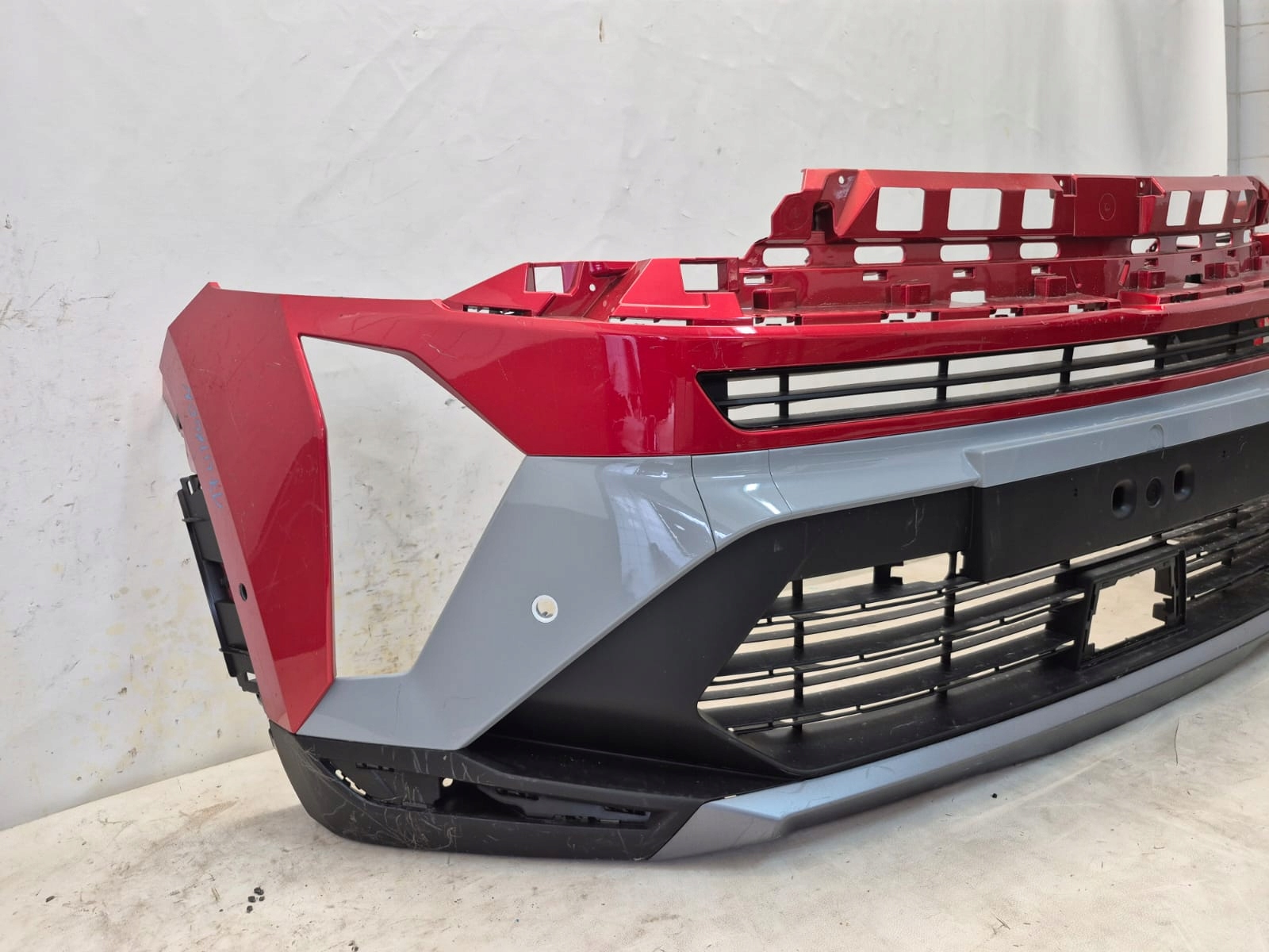 RENAULT CAPTUR II 2 LIFT 24- bumper front front PDC