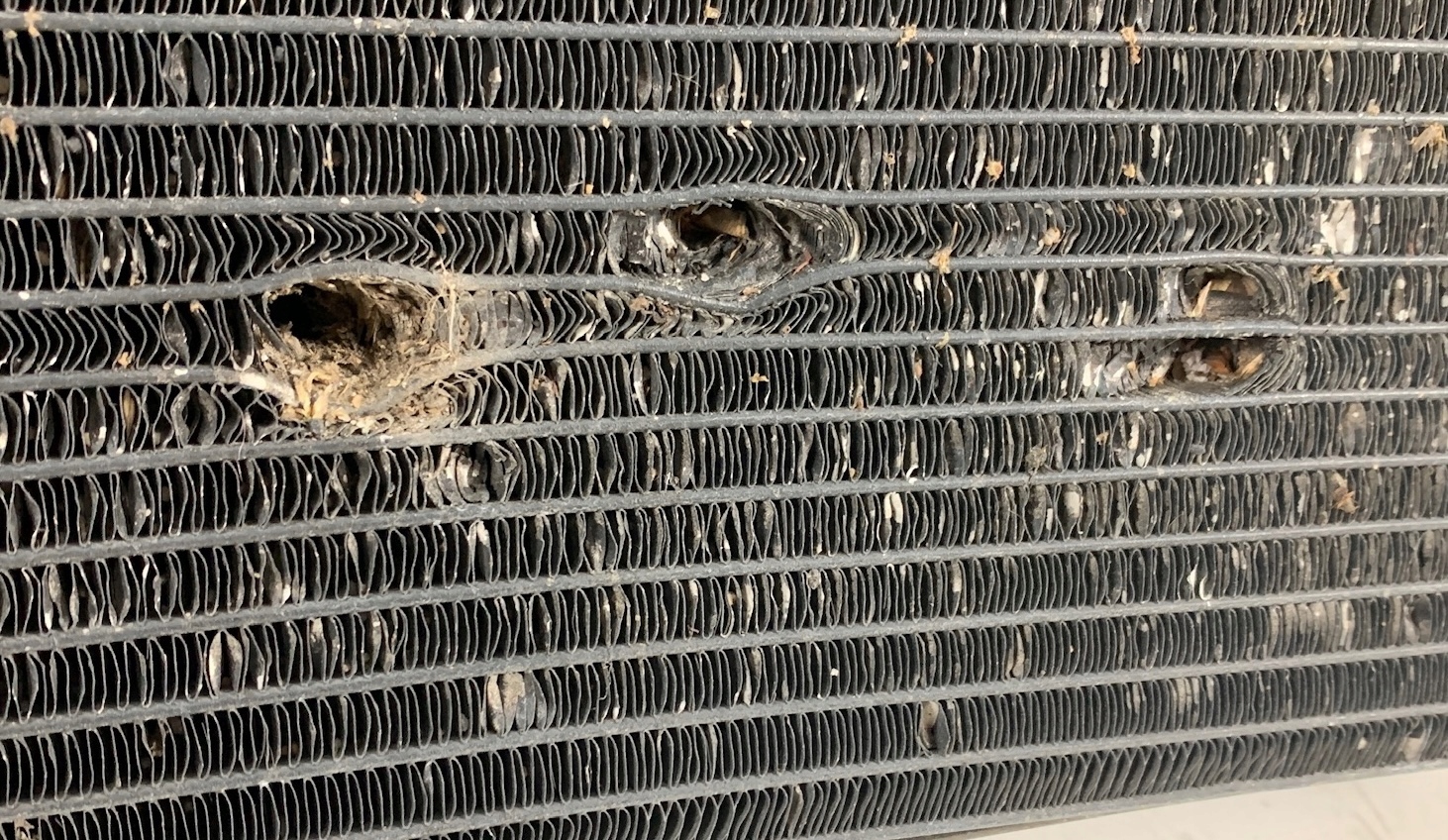 U2 DODGE CHALLENGER 15- CHŁODNICE WENTYLATOR 55111282AC Stan opakowania zastępcze