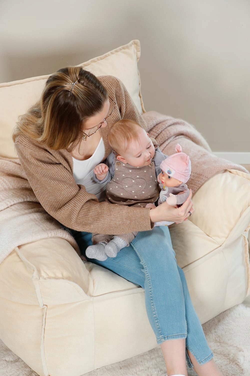 Baby Annabell for babies Sweetie Mauve, Soft 30cm Tall Fabric Doll with Int Marka Baby Annabell