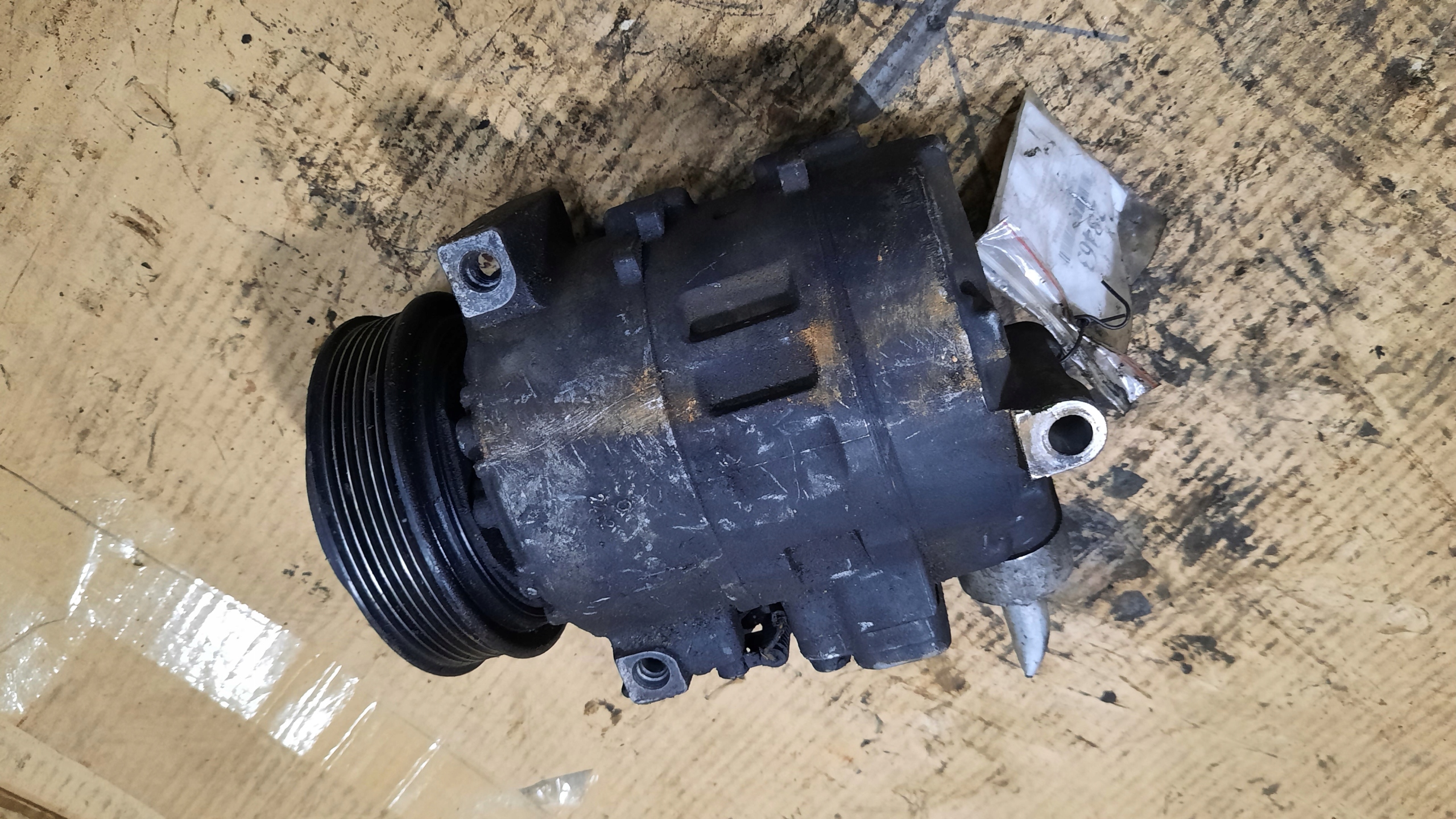 Компрессор кондиционера ROVER 75 2.5b 99R