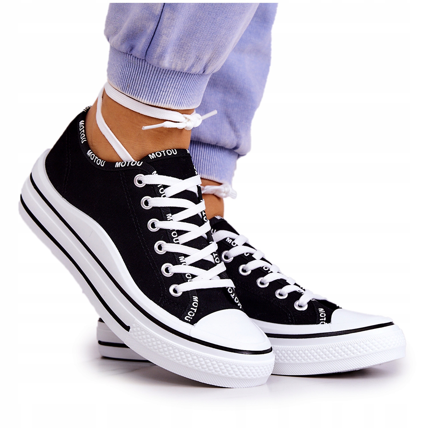 

Damskie Wiązane Tenisówki Trampki Czarne 40