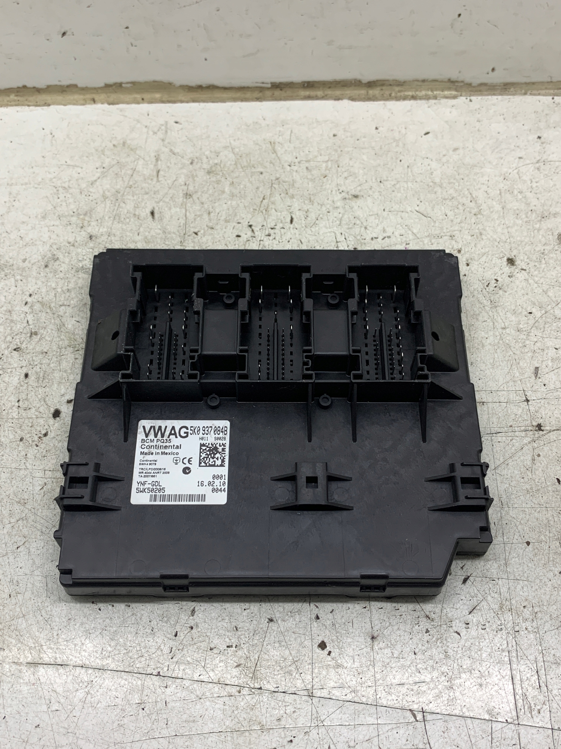 module STROWNIK BCM 5K0937084B VW GOLF VI