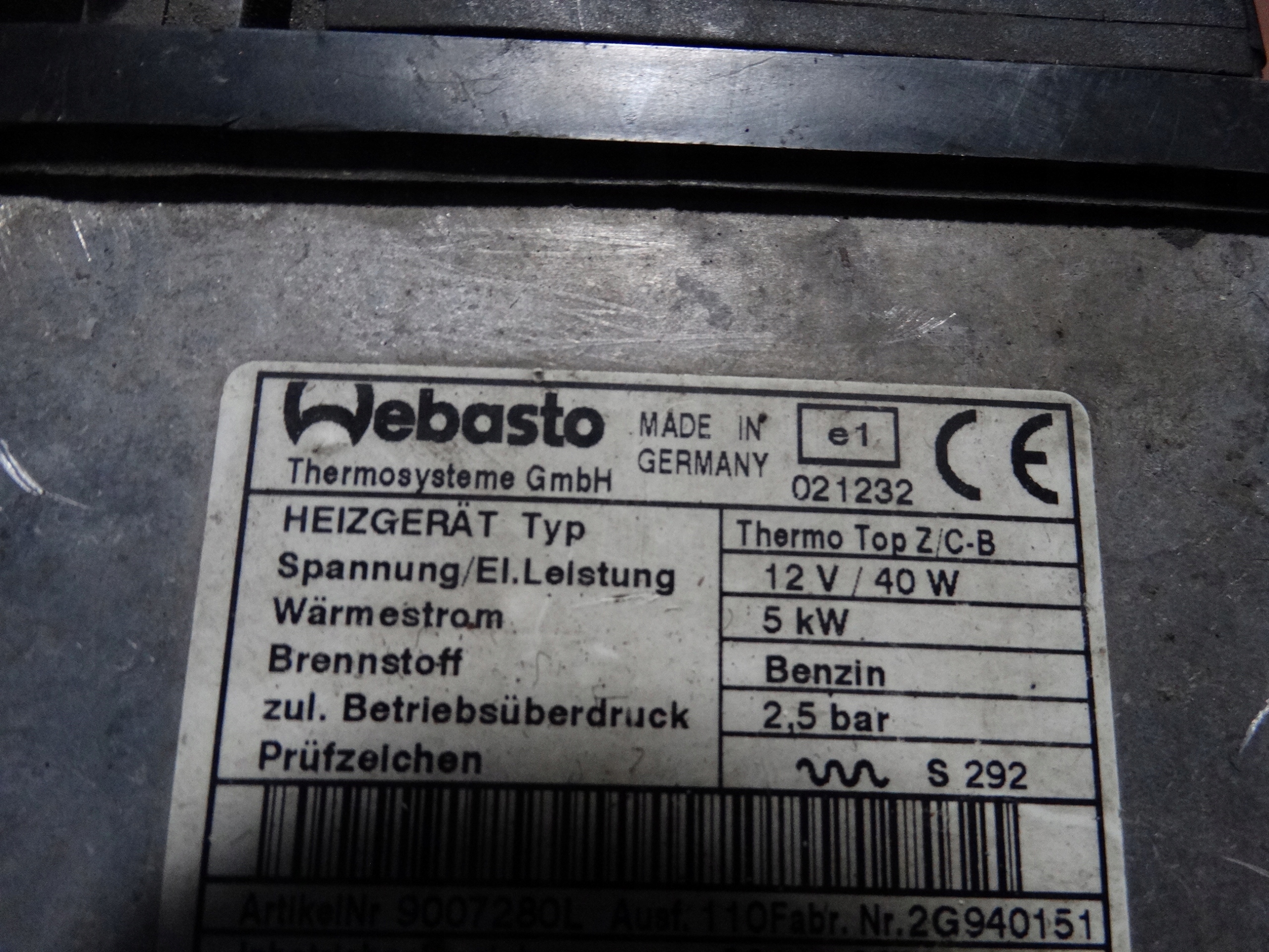 IDEALNE WEBASTO - Essence AUDI A8 D3 V12 1