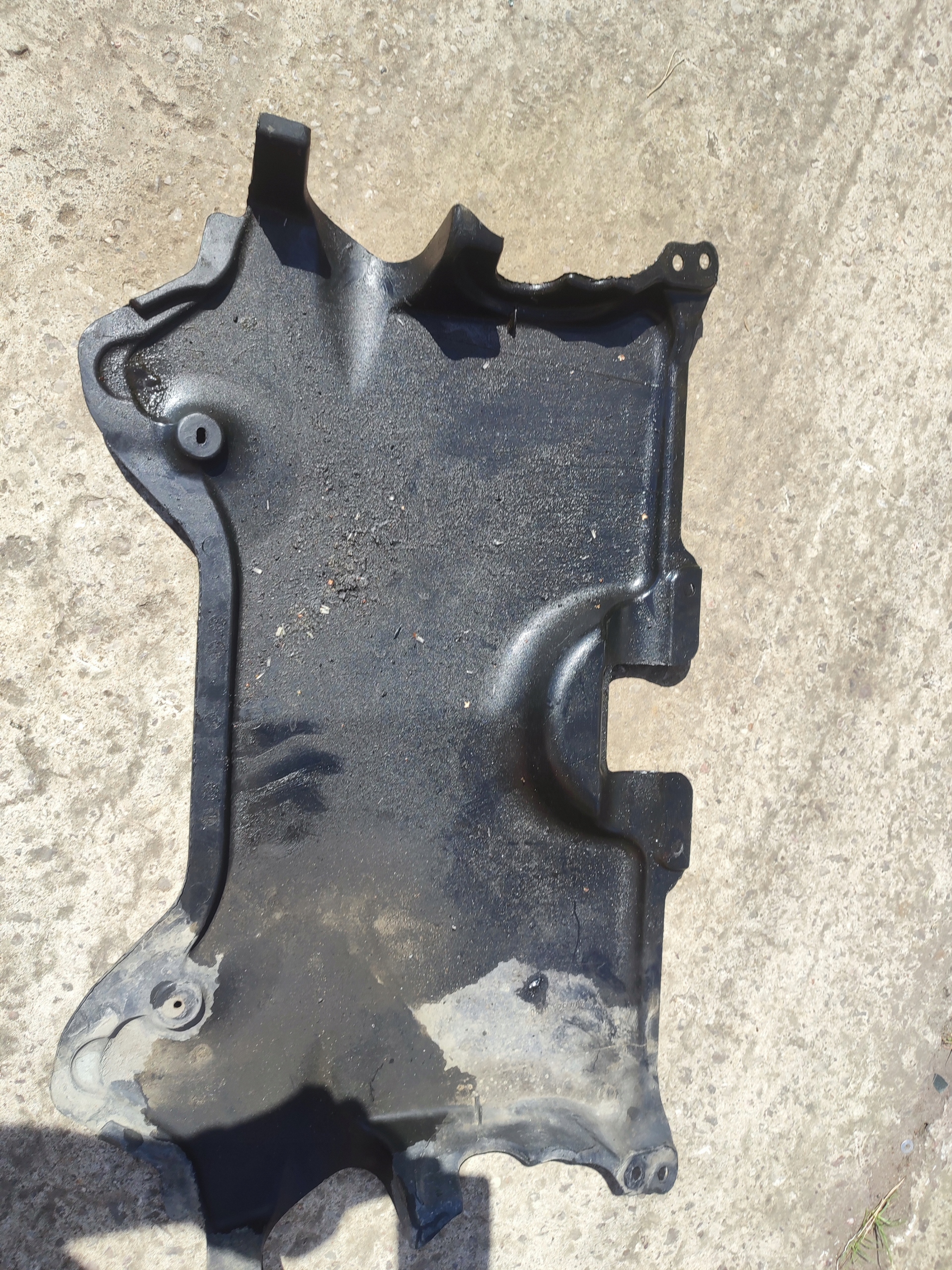cover below engine bumper cover MERCEDES W204 A2045240730