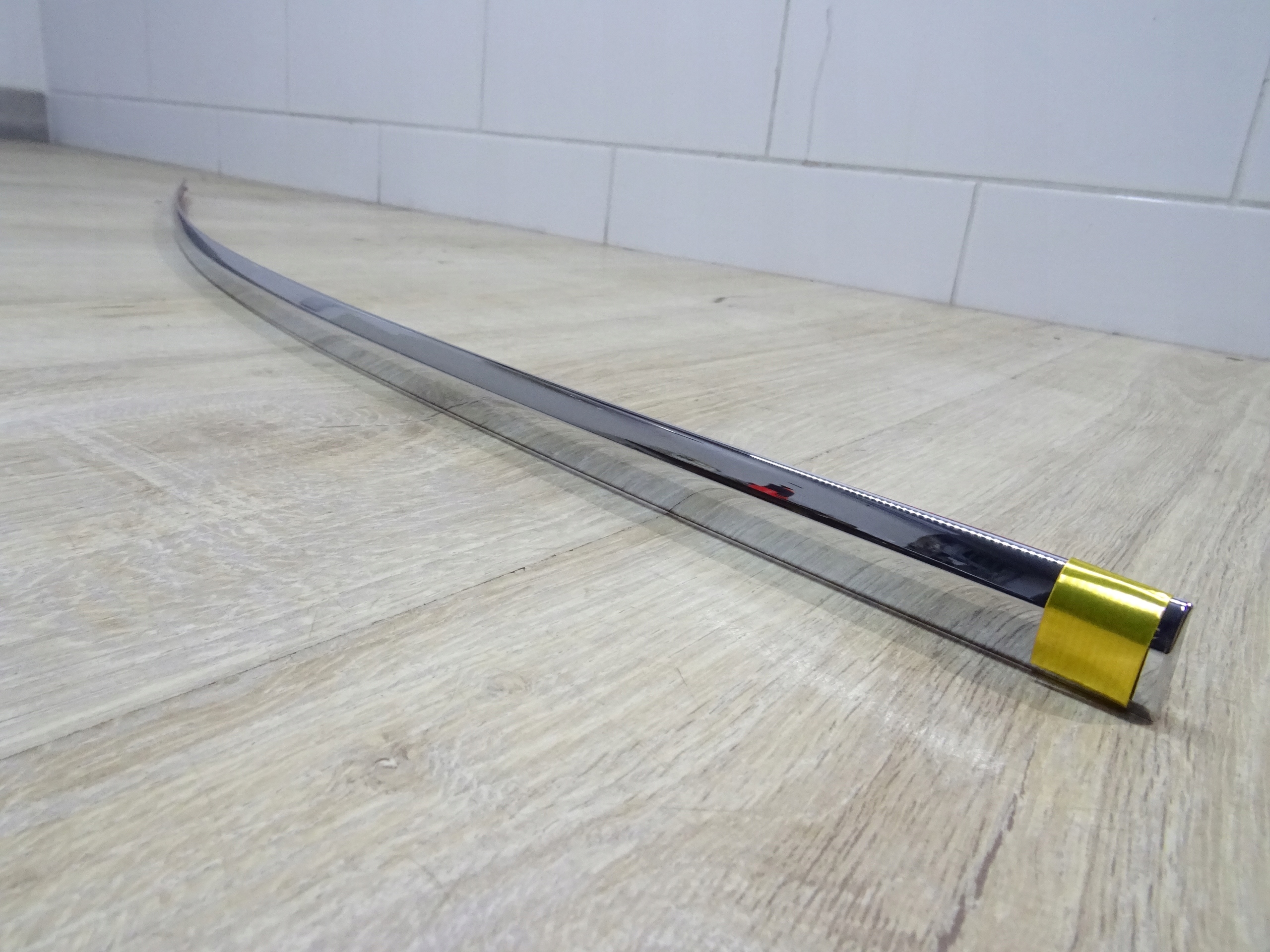 Хромована смуга Passat CC 3C8 3C8853072 B / C