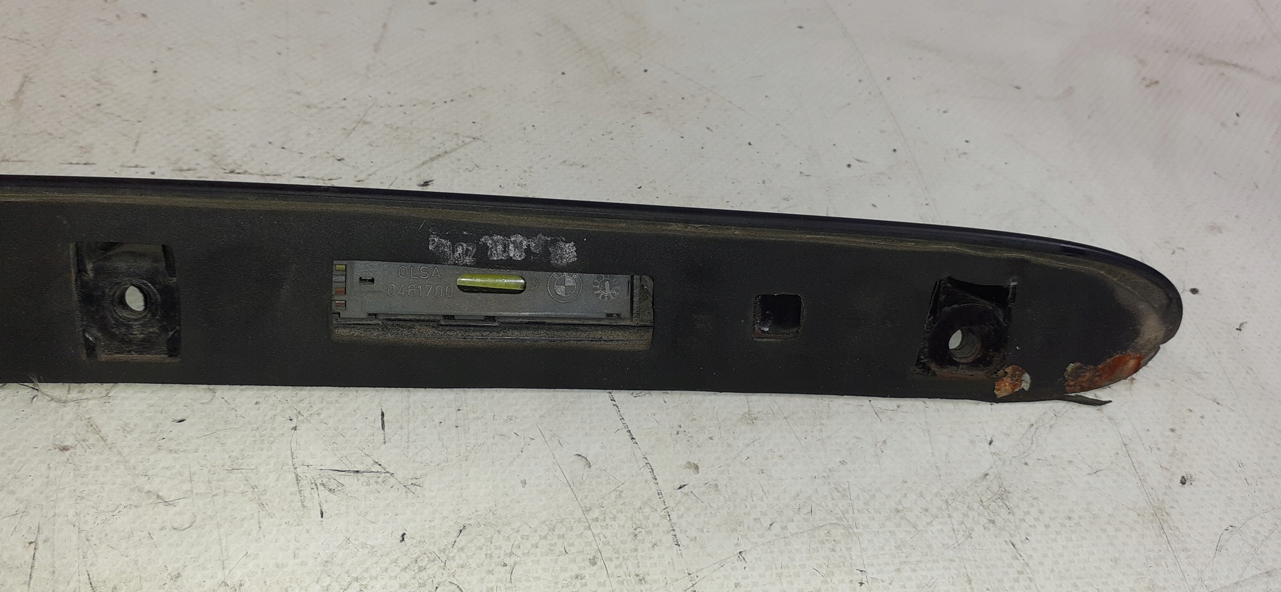 Couverture Moulage Arrière du capot BMW E46 Berline