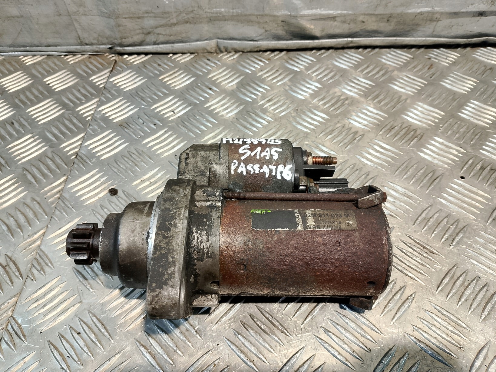 startér MOTORU VW PASSAT B6 2.0 B 02M911023M