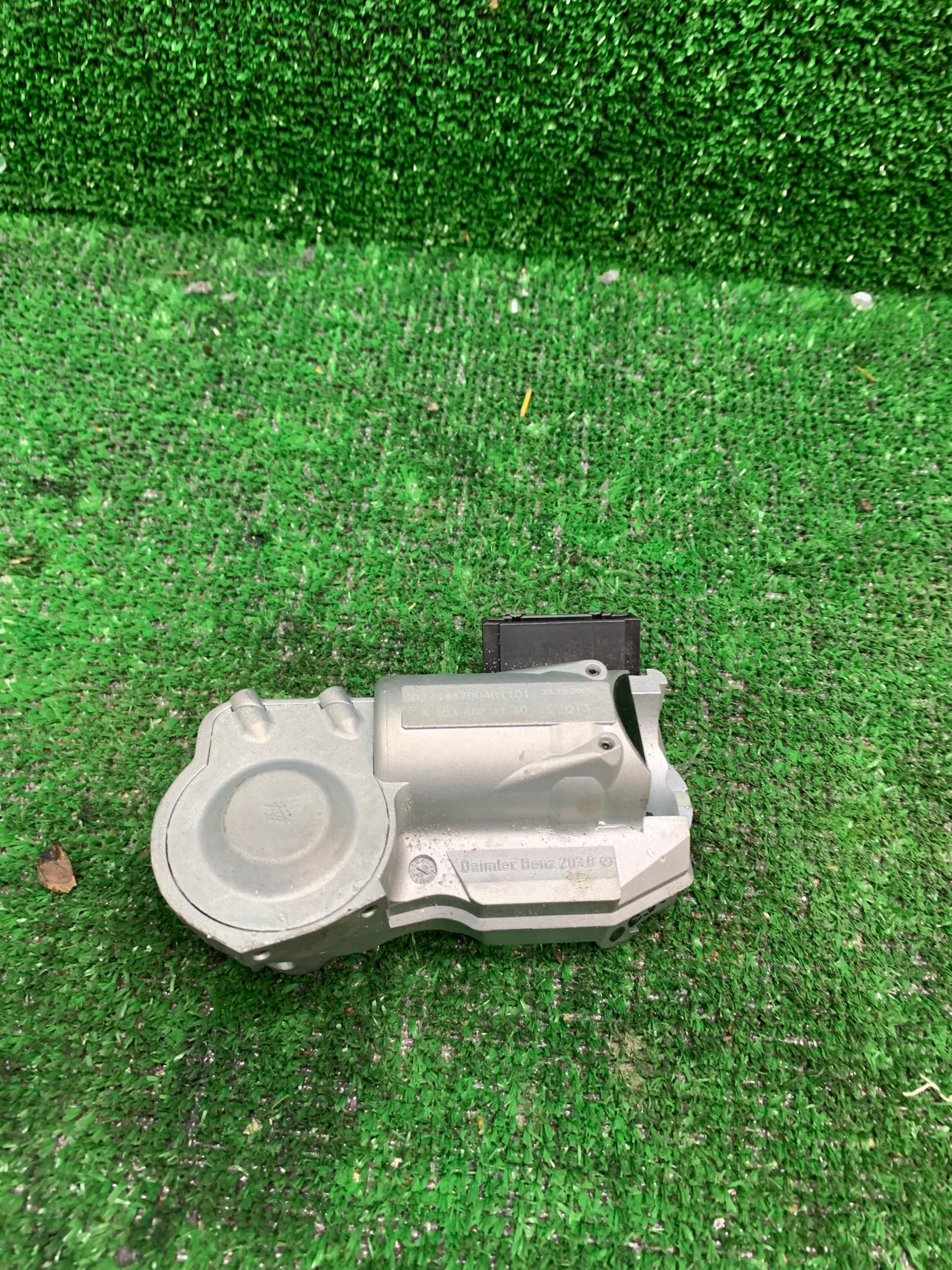 BLOKADA KOLUMNY KIEROWNICZEJ MERCEDES W209 W203 A2034621130