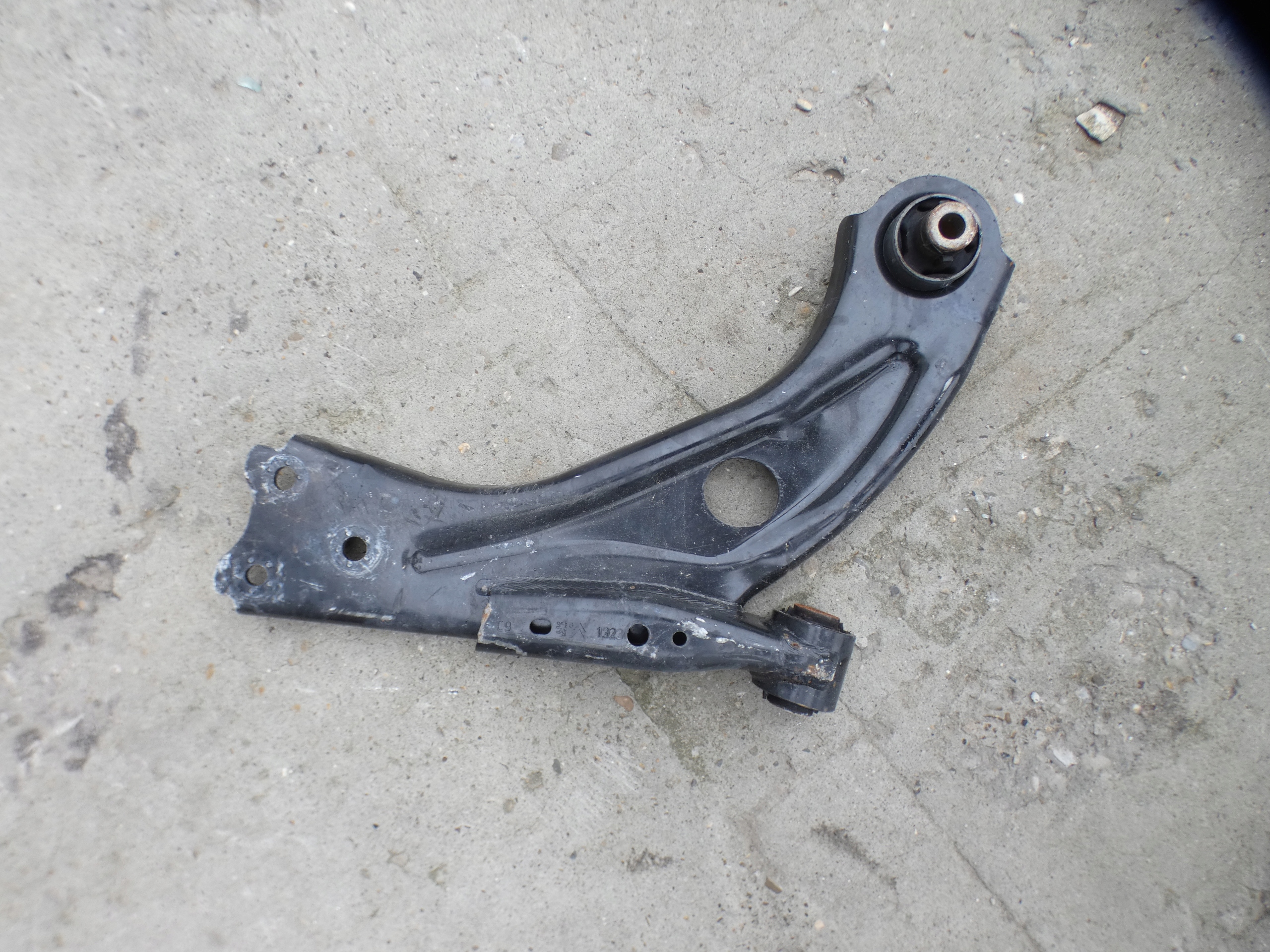 arm left right front citroen peugeot RIFTER