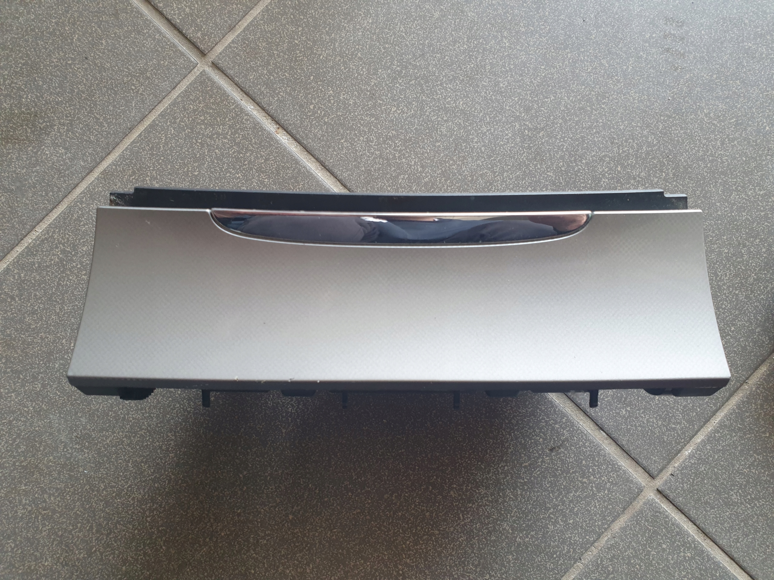 Cendrier PASSAT B6 05- 3C0863284A