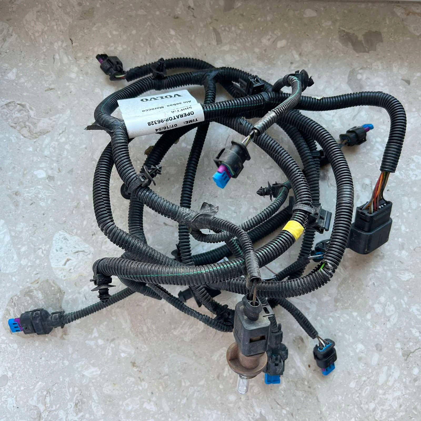 VOLVO CX40 II LIFT 2022-> bundle czujnikow PDC front 32359186