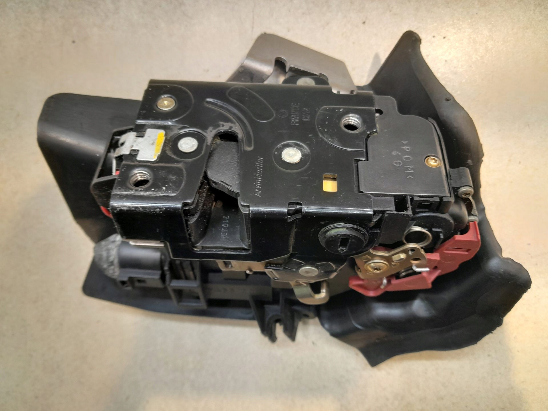 lock door left rear part AUDI A4 B6 1.9 TDI 8E0839349