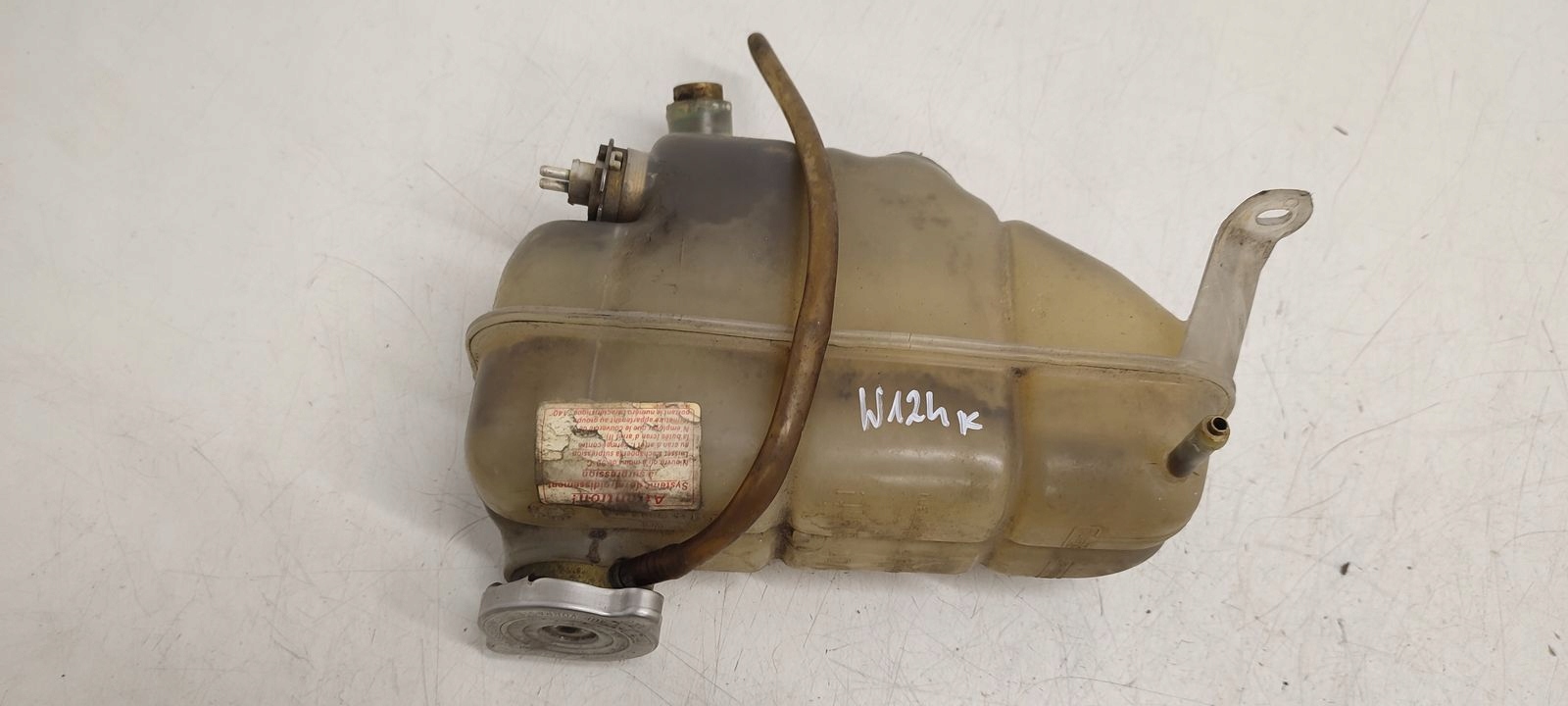 Scheibenwaschbehälter Behälter Mercedes W124 2,2b