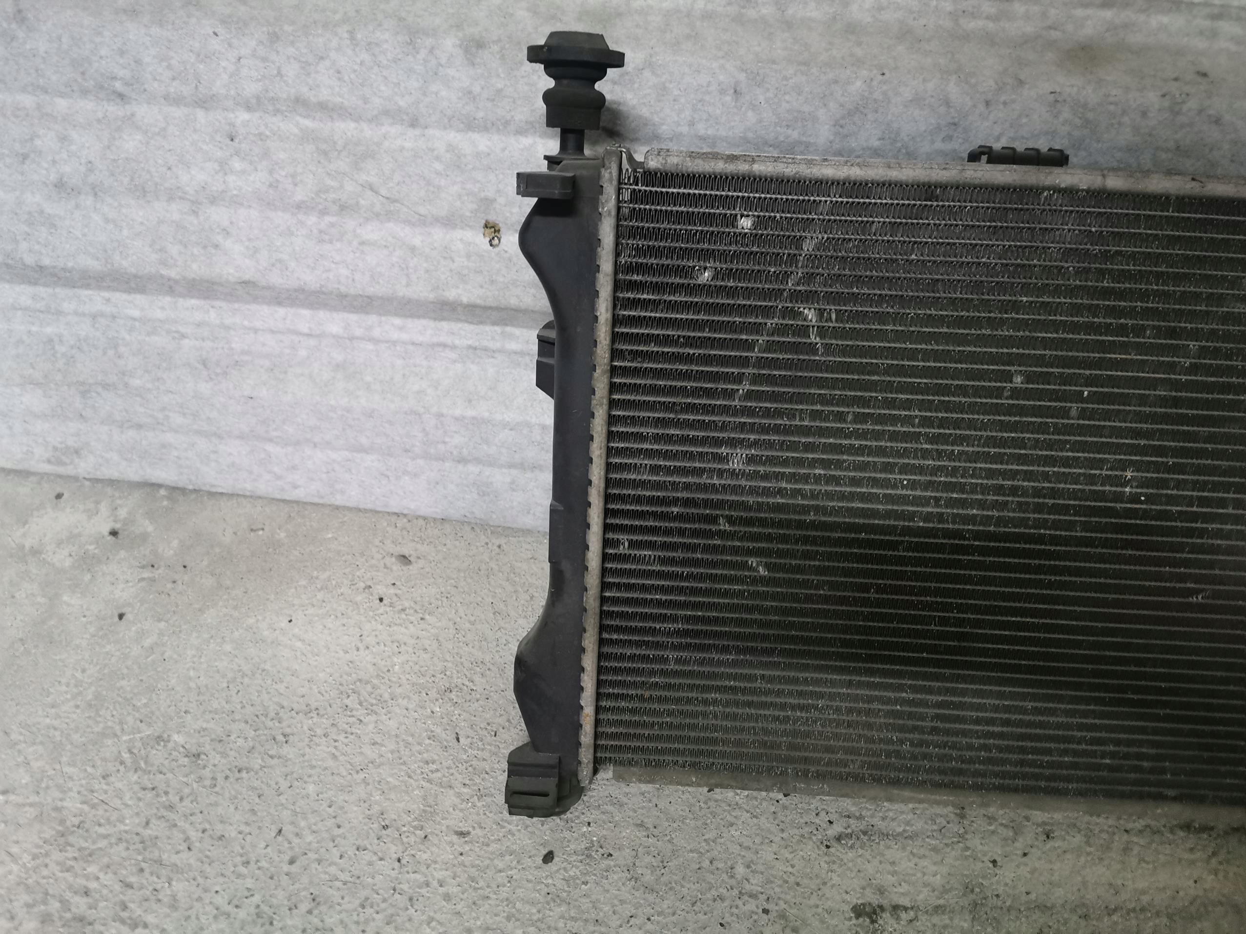 chladič ventilátor FORD TRANSIT 2.0 TDDI 00-06