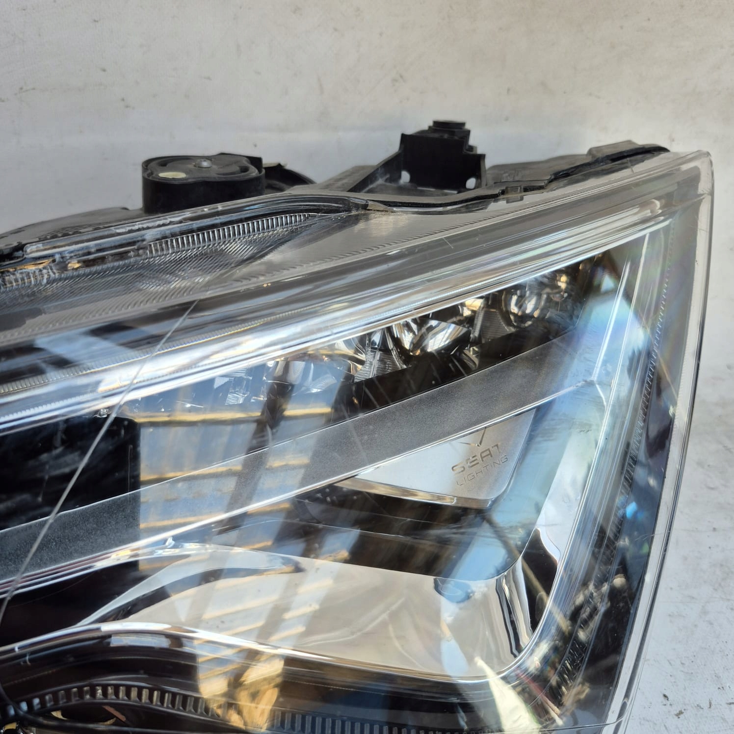 SEAT ATECA 16- light left front front FULL LED 576941007D