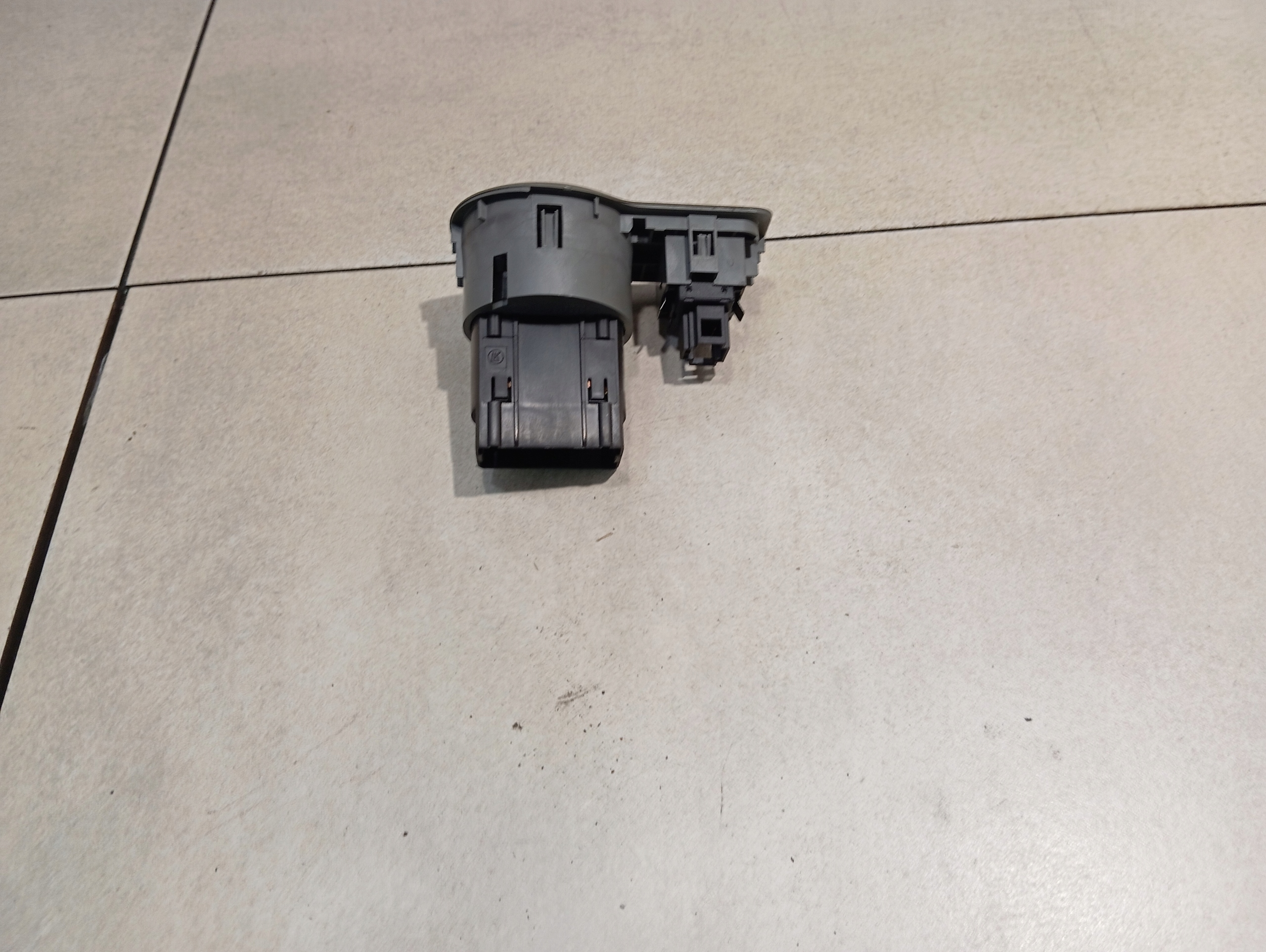 light switch SKODA OCTAVIA 1.9 TDI 1U1941565