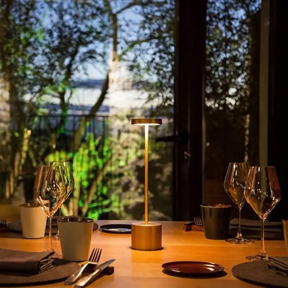 BEZPRZEWODOWA LAMPKA NOCNA DOTYKOWA LED DO RESTAURACJI HOTELU 3 TRYBY Kolor odcienie żółtego i złota