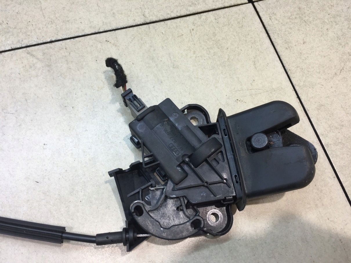 lock bonnet boot VW PASSAT B6 sedan 4F5827505C