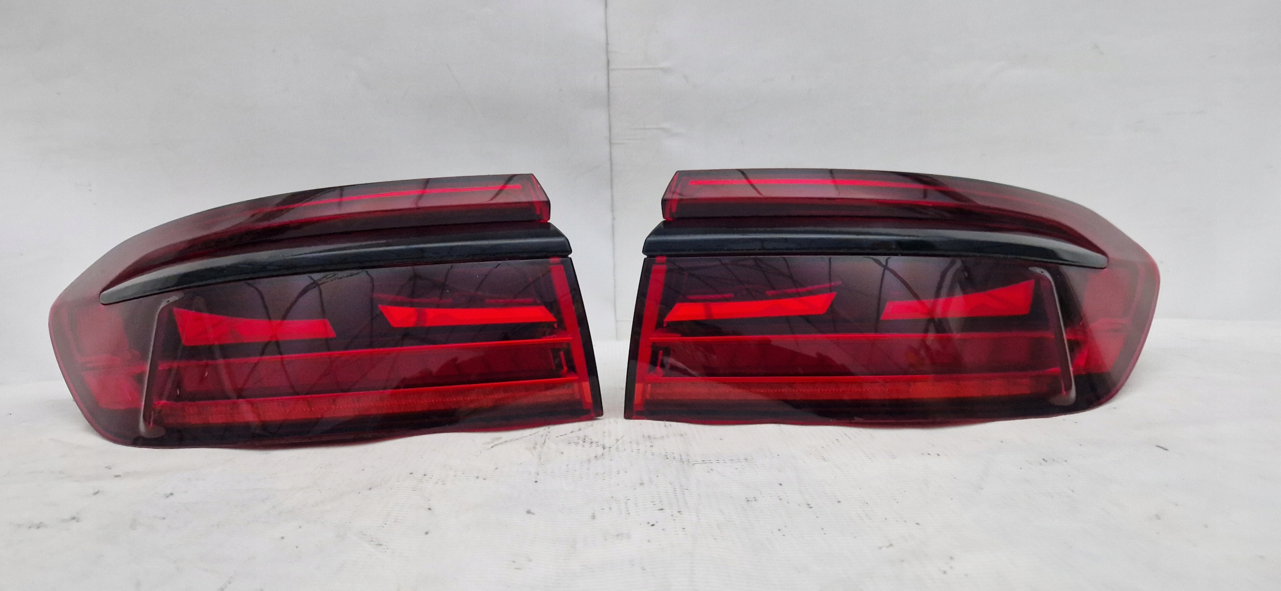 AUDI A8 D5 4N OLED MATRIX LAMPY TYŁ TYLNE PRAWA LEWA