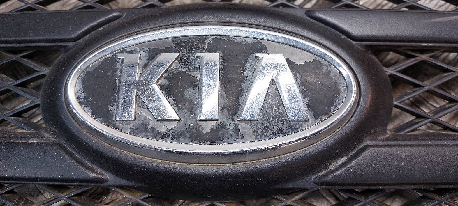 grill grille radiator KIA CARENS III