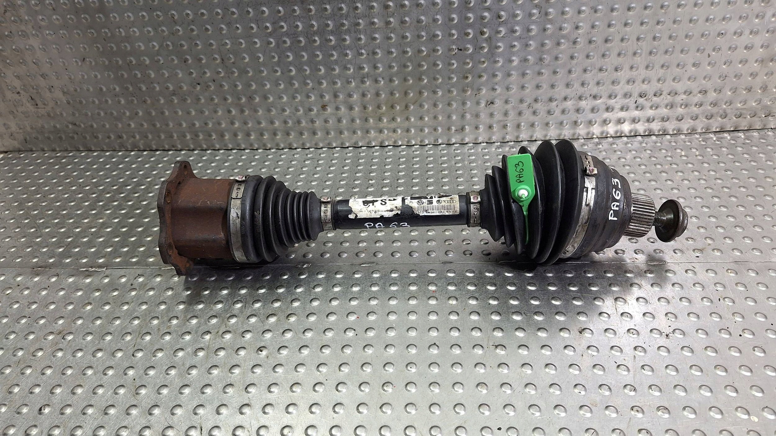 semi-axis left front 8K0407271S AUDI A4 B8 A5 8T 2.7 3.0 TDI