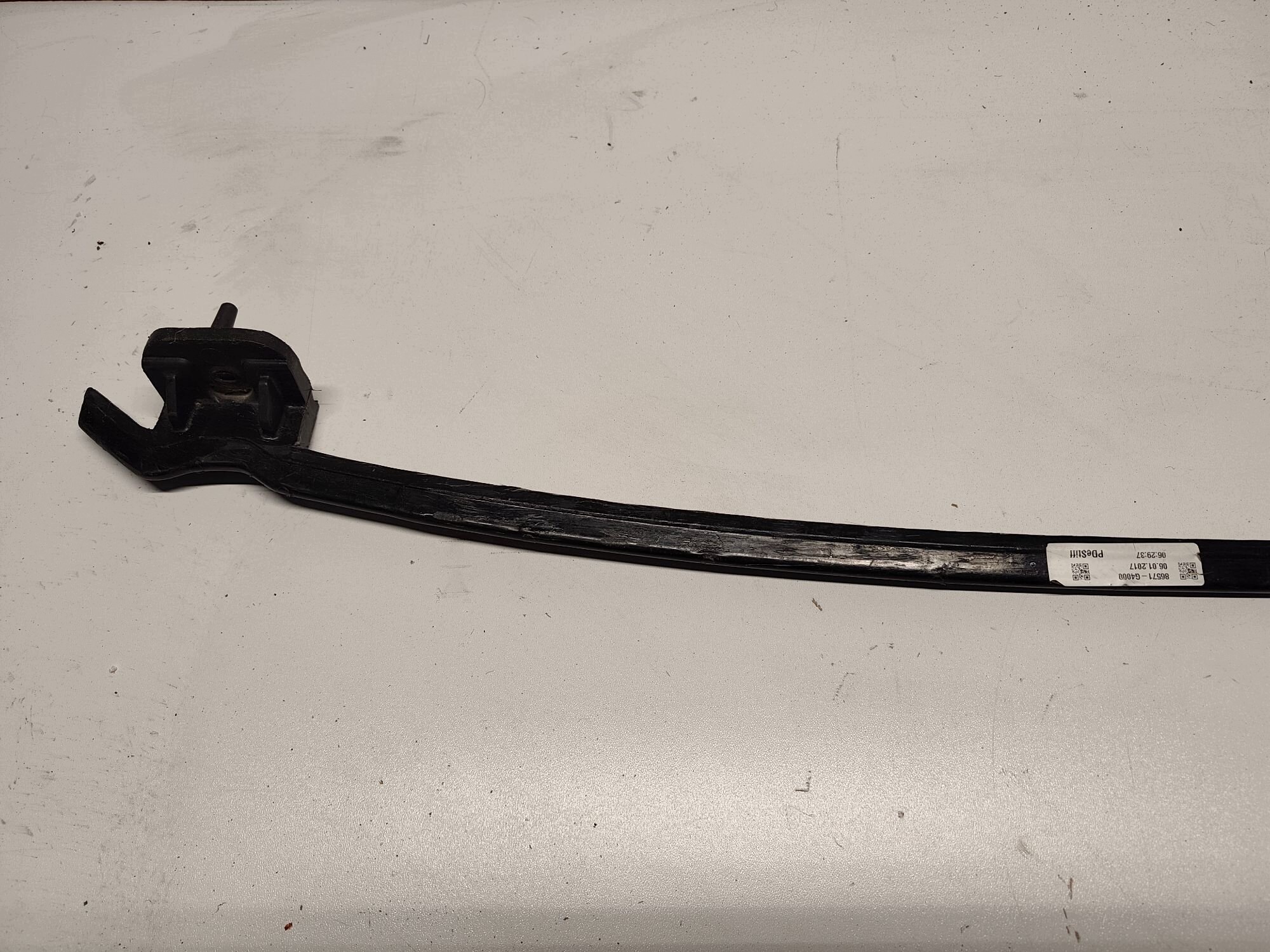 bumper support front lower HYUNDAI I30 III 86571-G4000 17-21